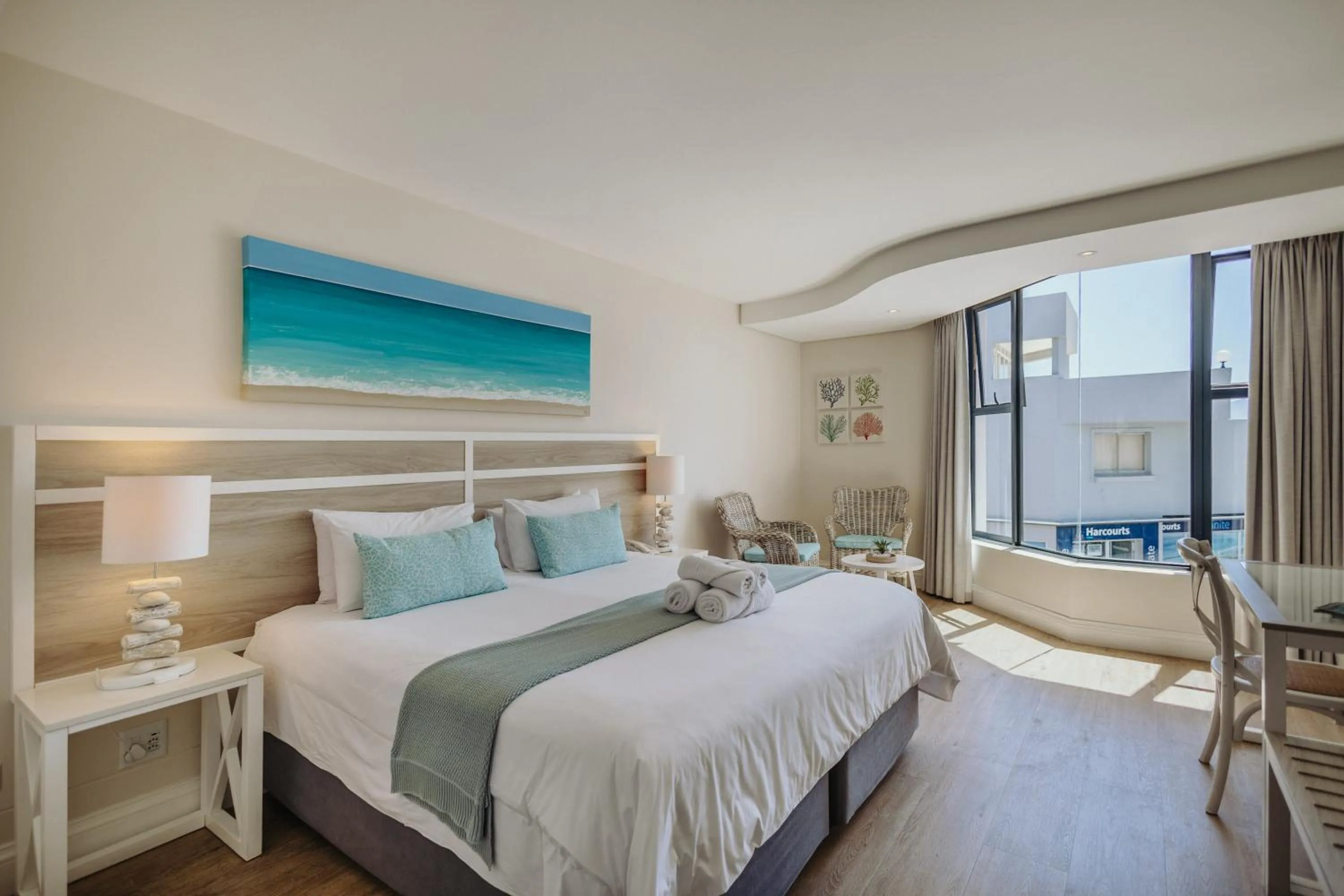 Premium Room - single occupancy in Bayview Hotel