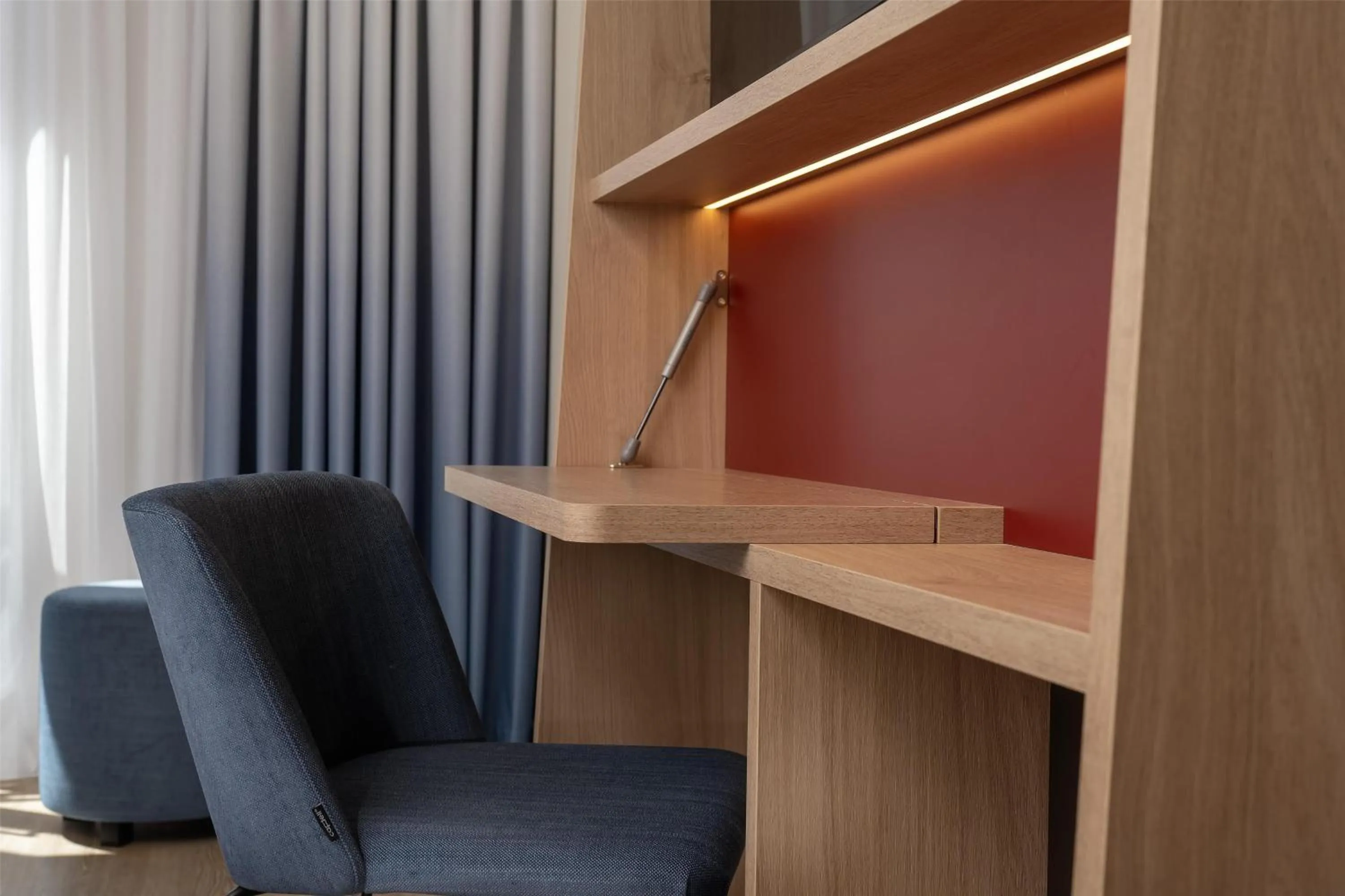 Queen Room with Sofa Bed in Hampton By Hilton Potsdam Babelsberg