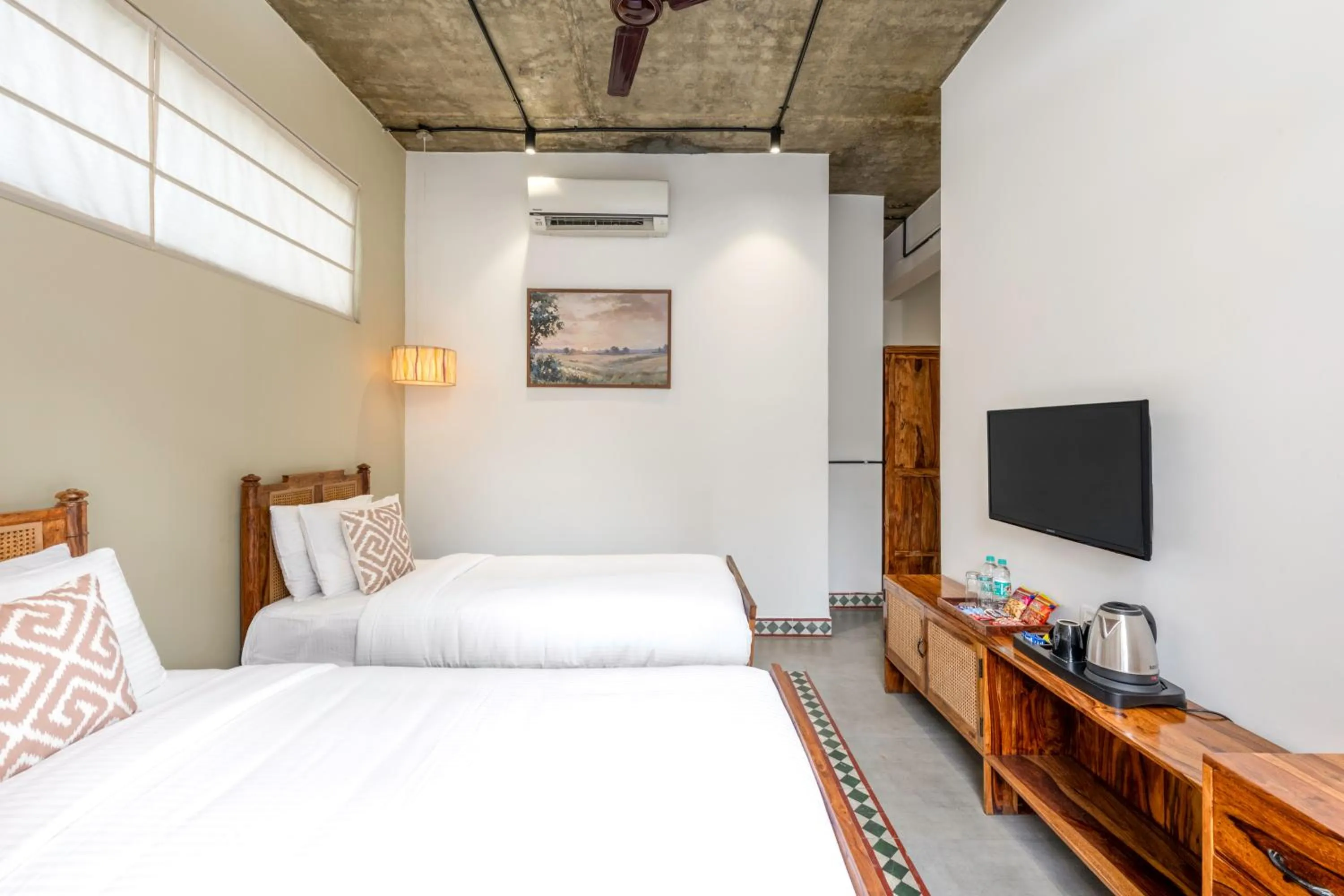 Deluxe Twin Room - single occupancy in Wandr Indiranagar, Bangalore