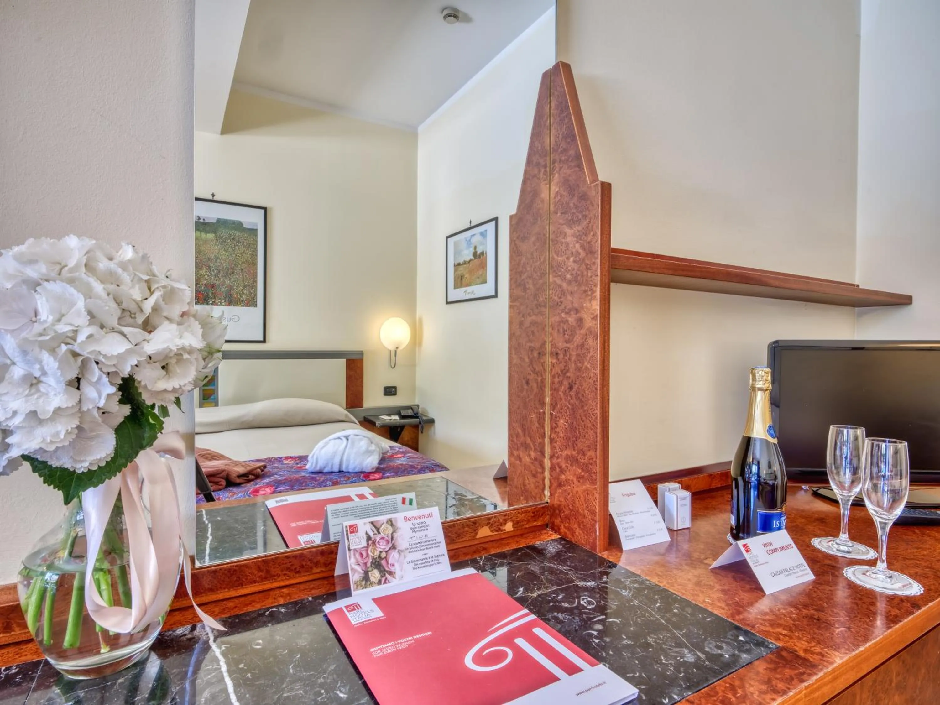 Standard Double or Twin Room in Hotel Caesar Palace