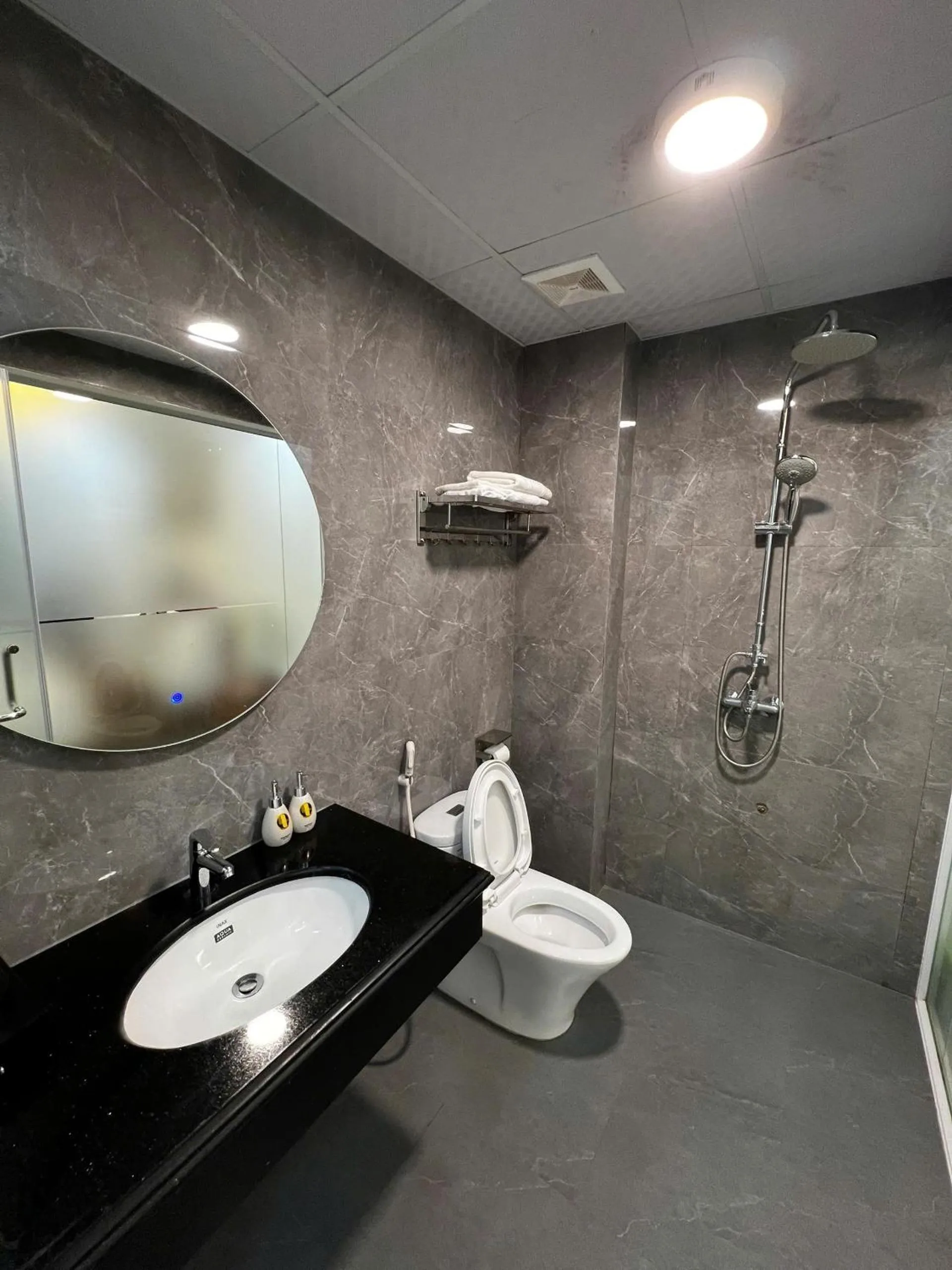 Superior Double Room in Hương Linh Apartment