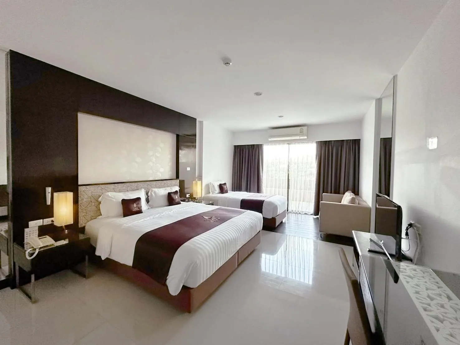 Grand Deluxe - Disability Access in Lani Chiang Mai Hotel