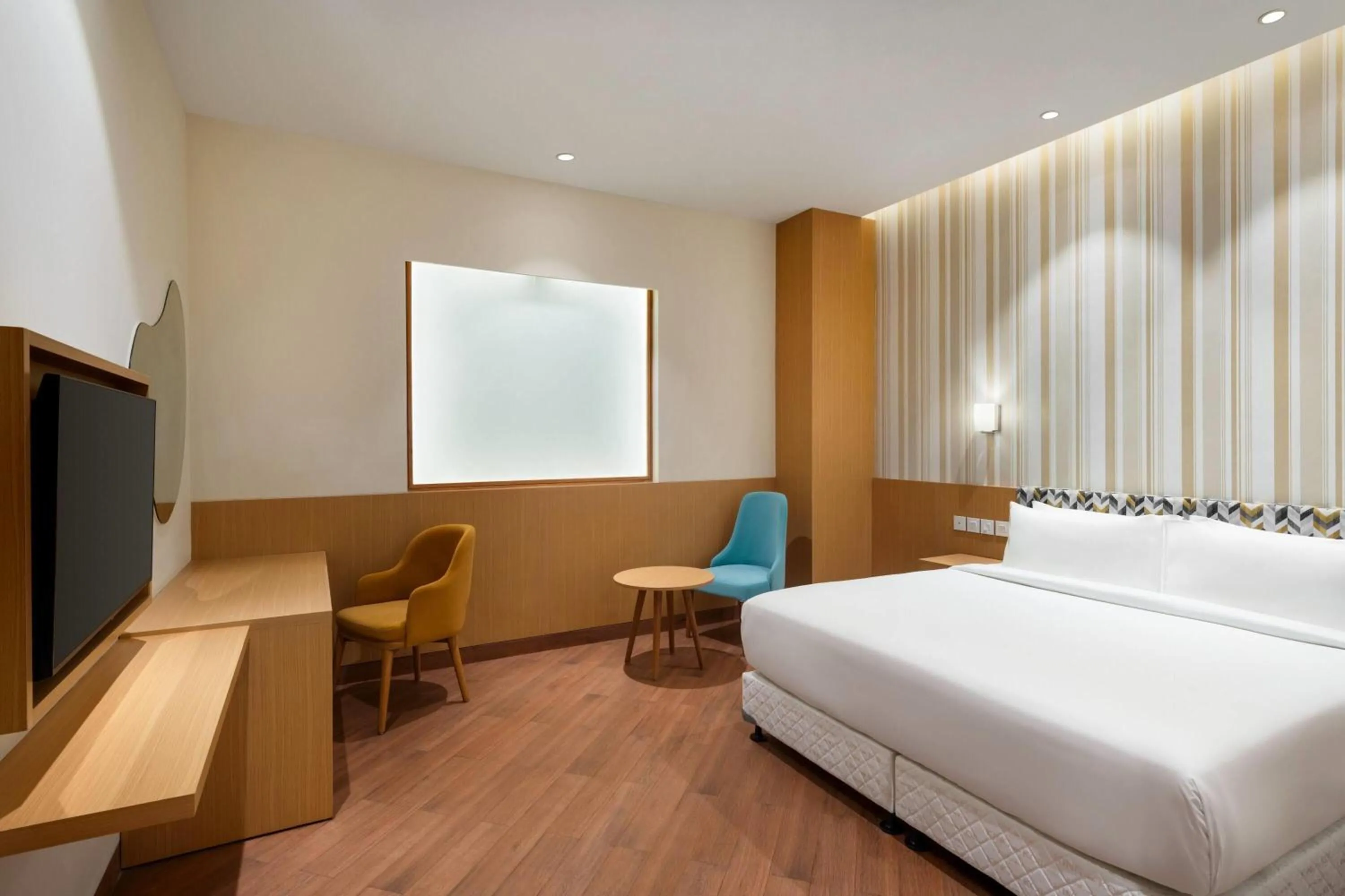 Standard Room with Bathtub w/Grab Bars - Mobility Accessible in Ramada Encore by Wyndham Lucknow Airport