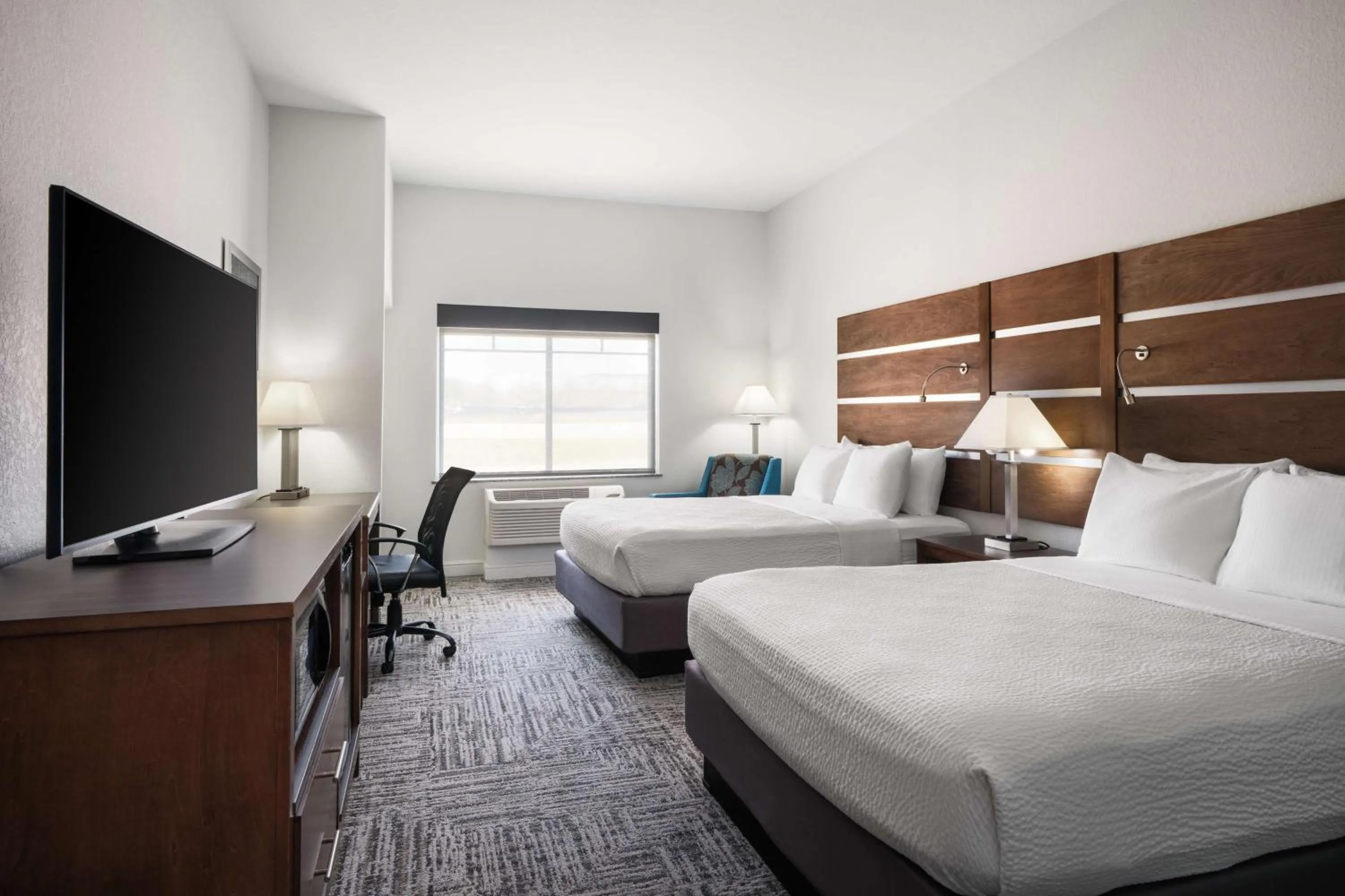 Queen Room with Two Queen Beds - Disability Access in Best Western Plus College Station Inn & Suites