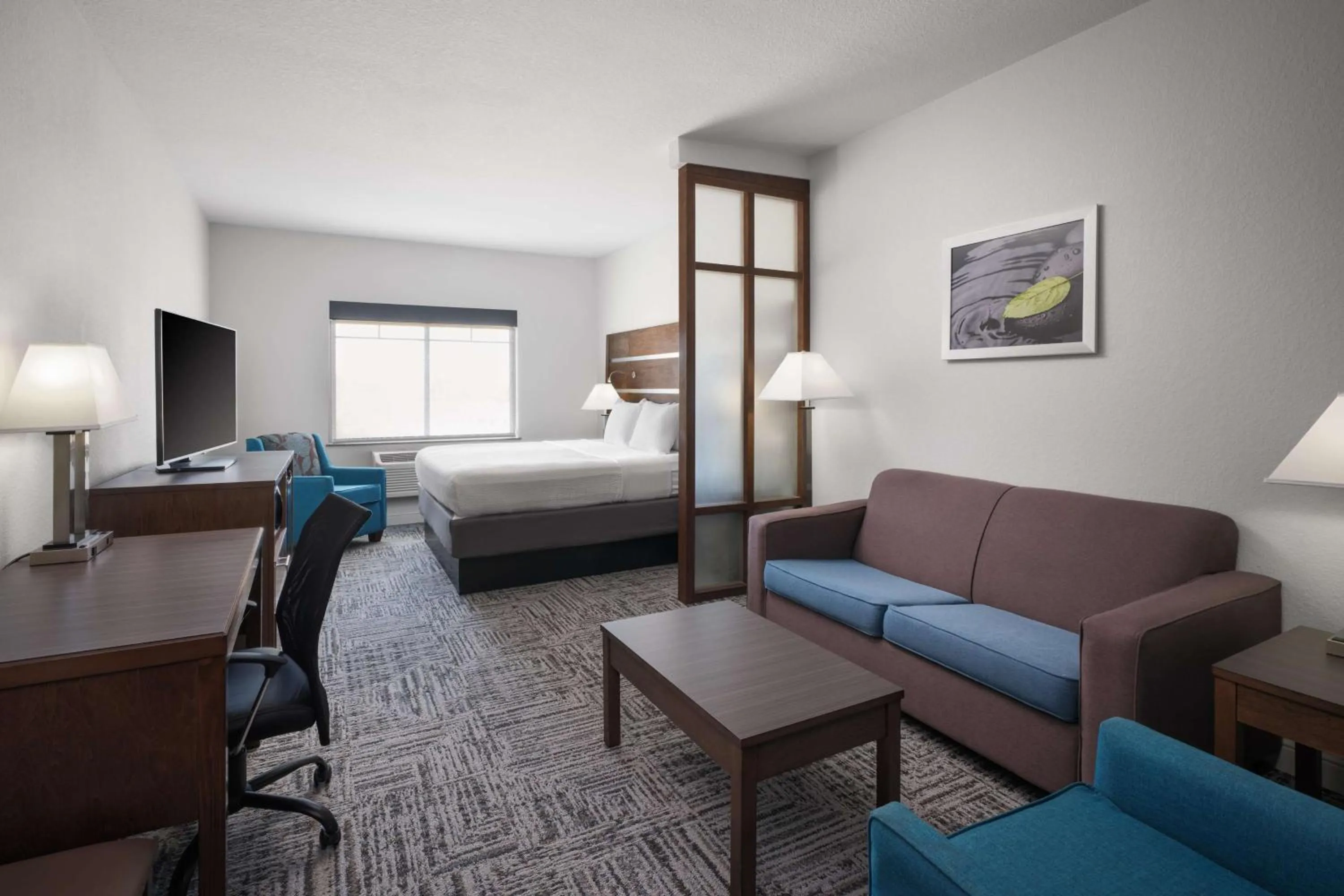 King Suite with Sofa Bed and Shower - Non-Smoking in Best Western Plus College Station Inn & Suites