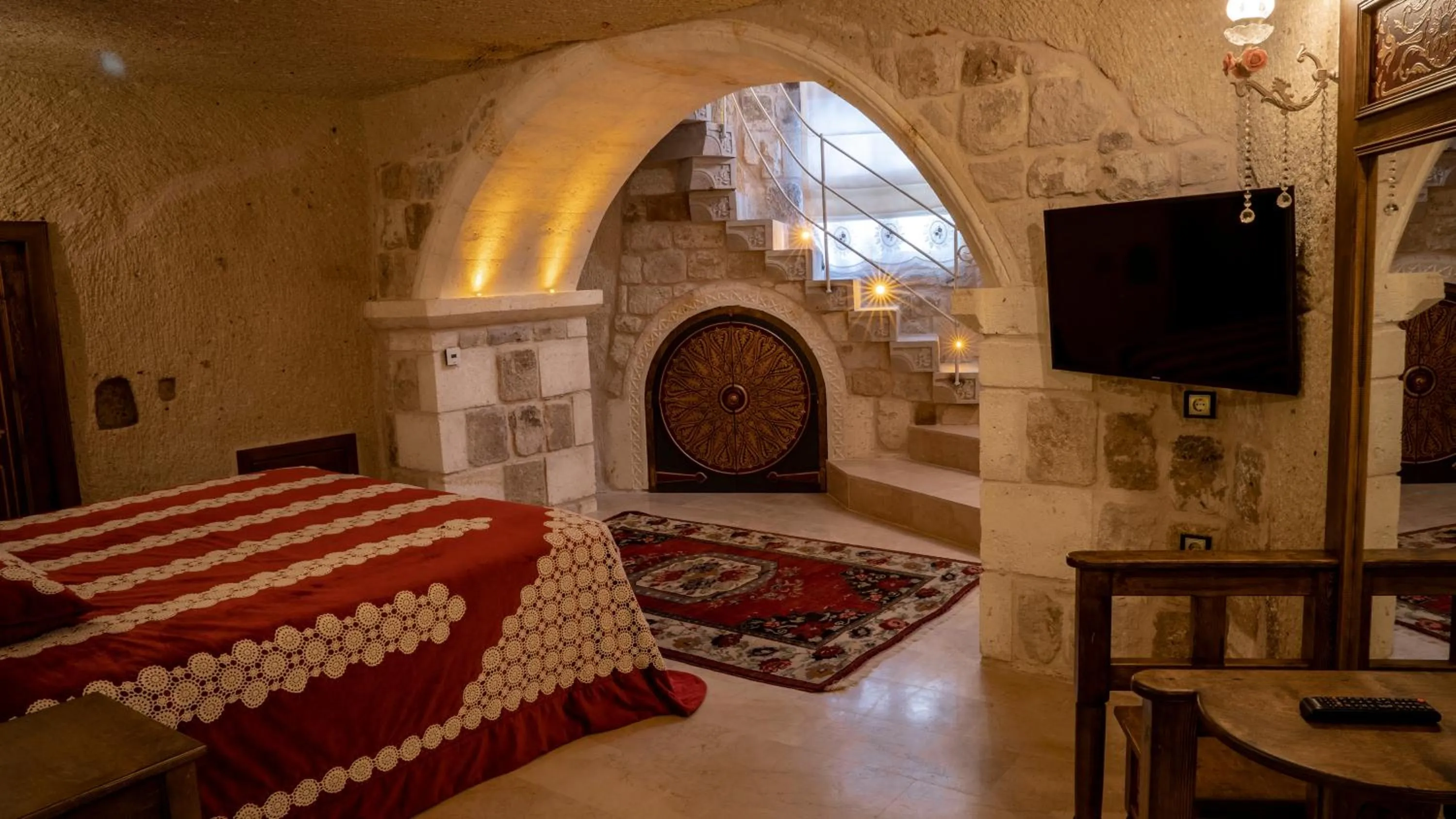Grand Cave Suite in Elika Cave Suites & Spa