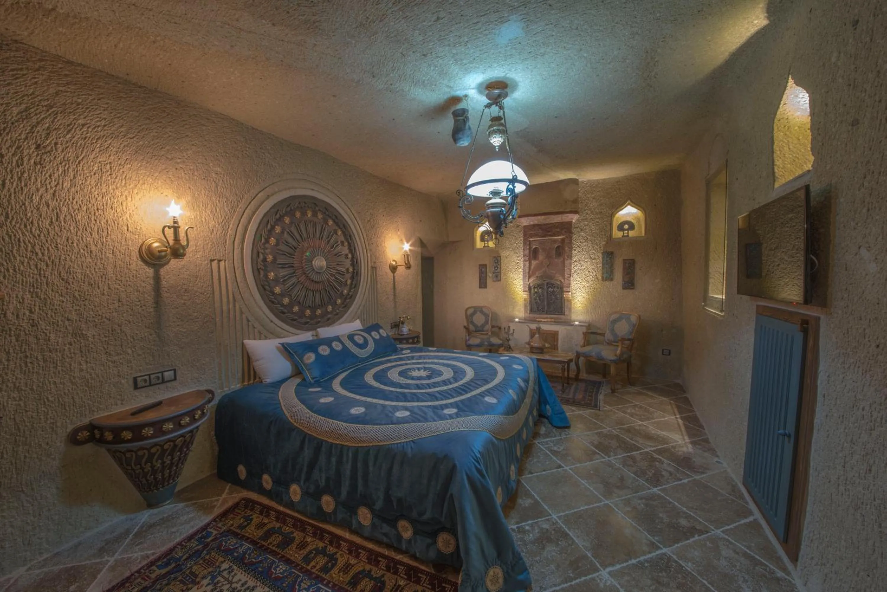 Deluxe Cave Room in Elika Cave Suites & Spa