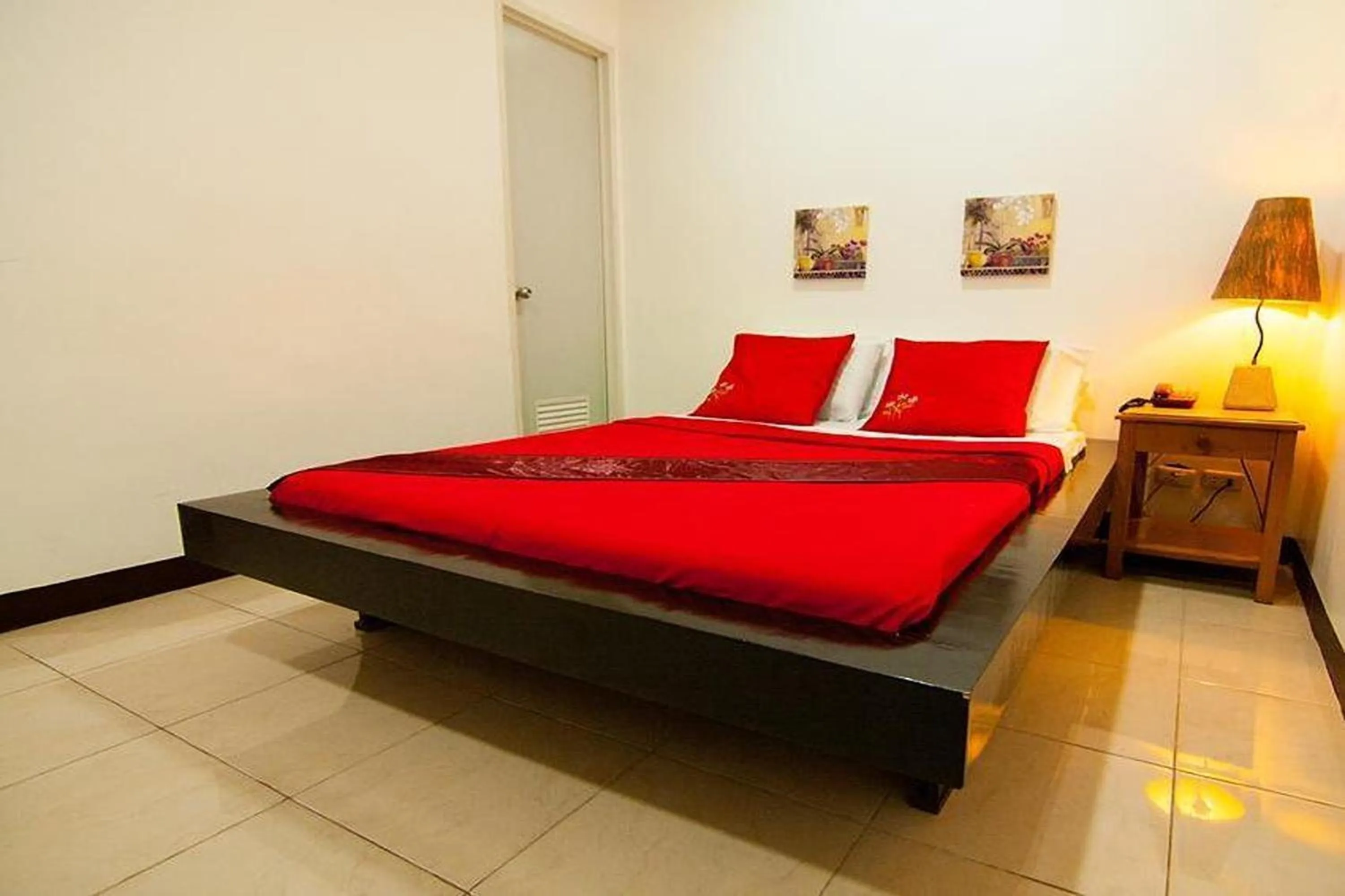 Standard Queen Room in St Nicolas Inn CDO City Center