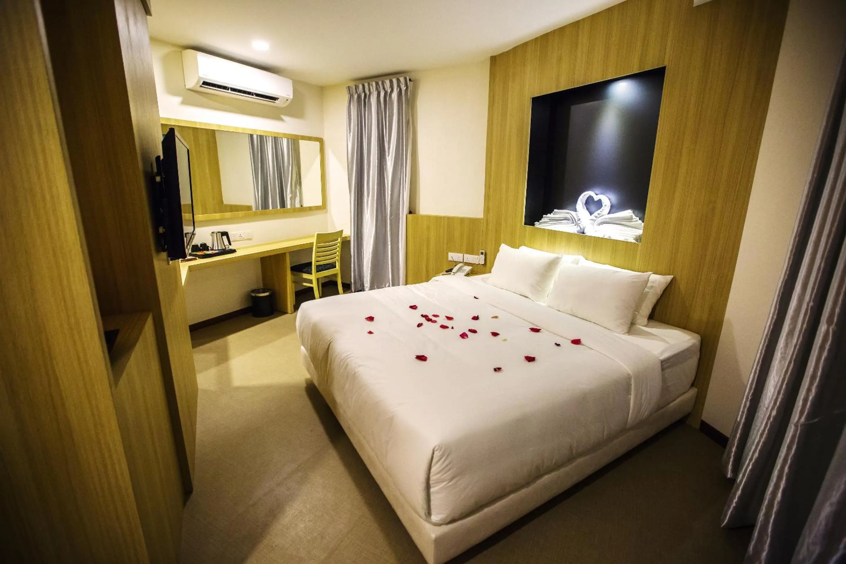 Jacuzzi Suite in RS Boutique Hotel