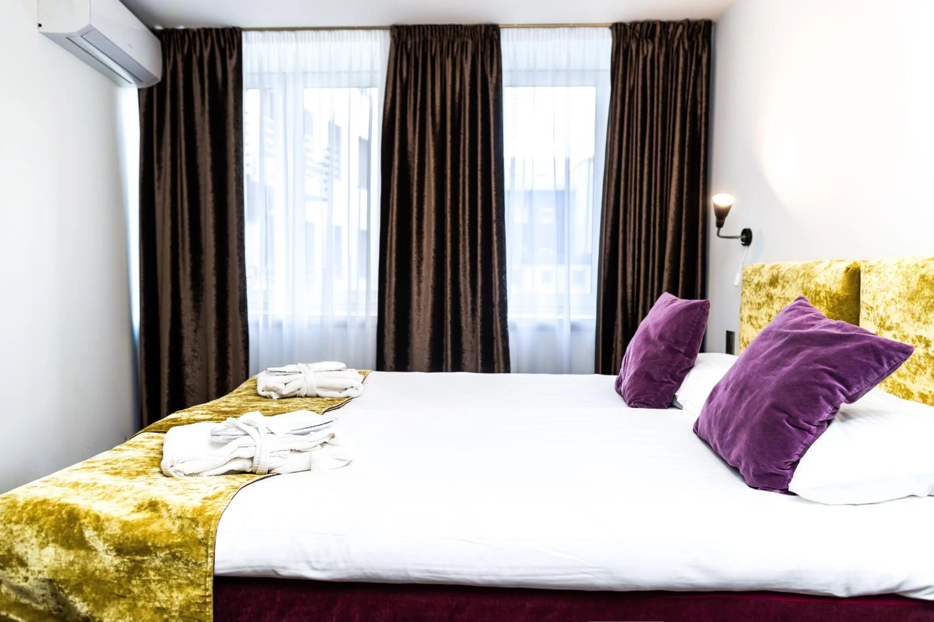 Two-Bedroom Apartment in HOF HOTEL