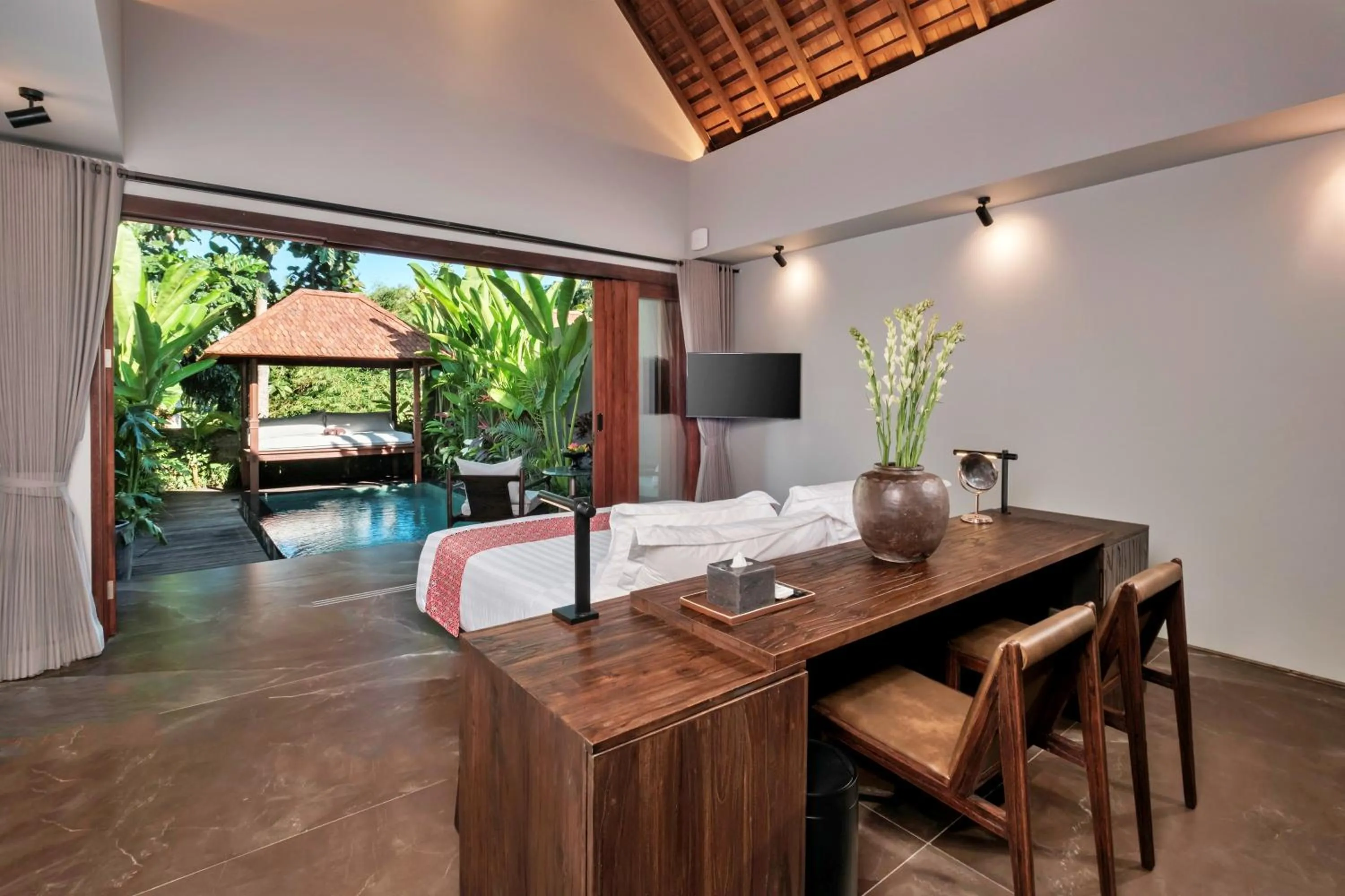One-Bedroom Premier Pool Villa in Mayaloka Villas Ubud