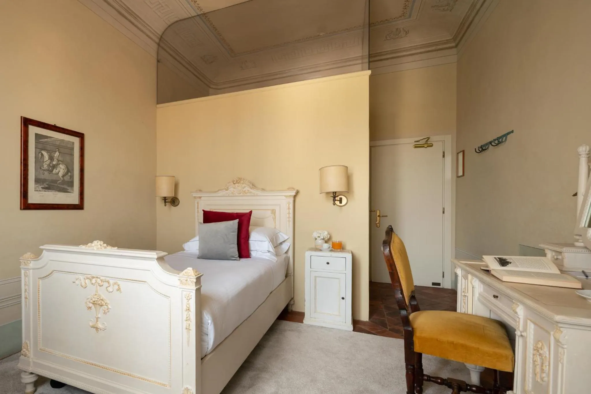 Single Room - single occupancy in Loggiato Dei Serviti