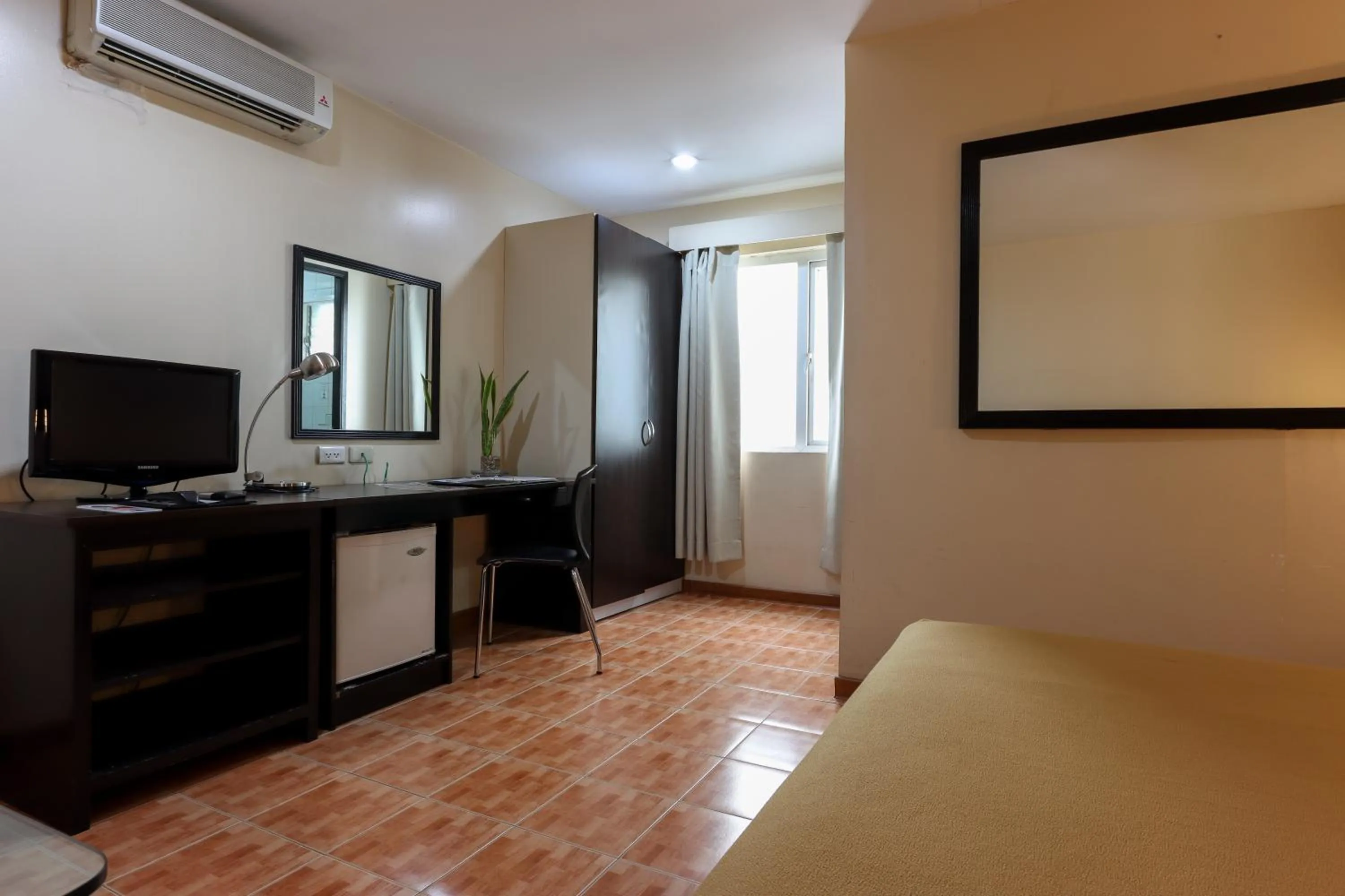 Standard Queen Room in Technopark Hotel