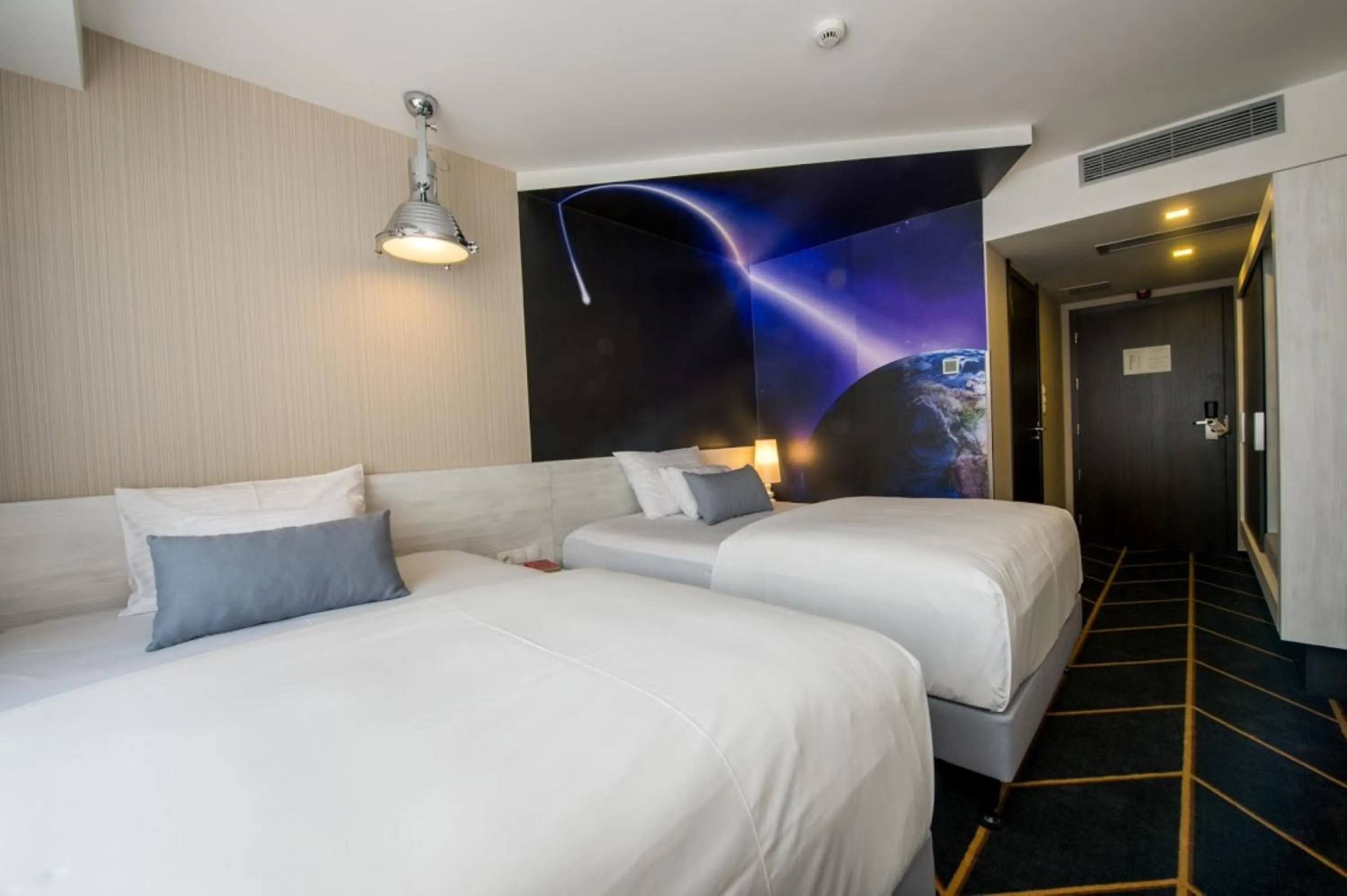Superior King or Twin Room in Science Hotel
