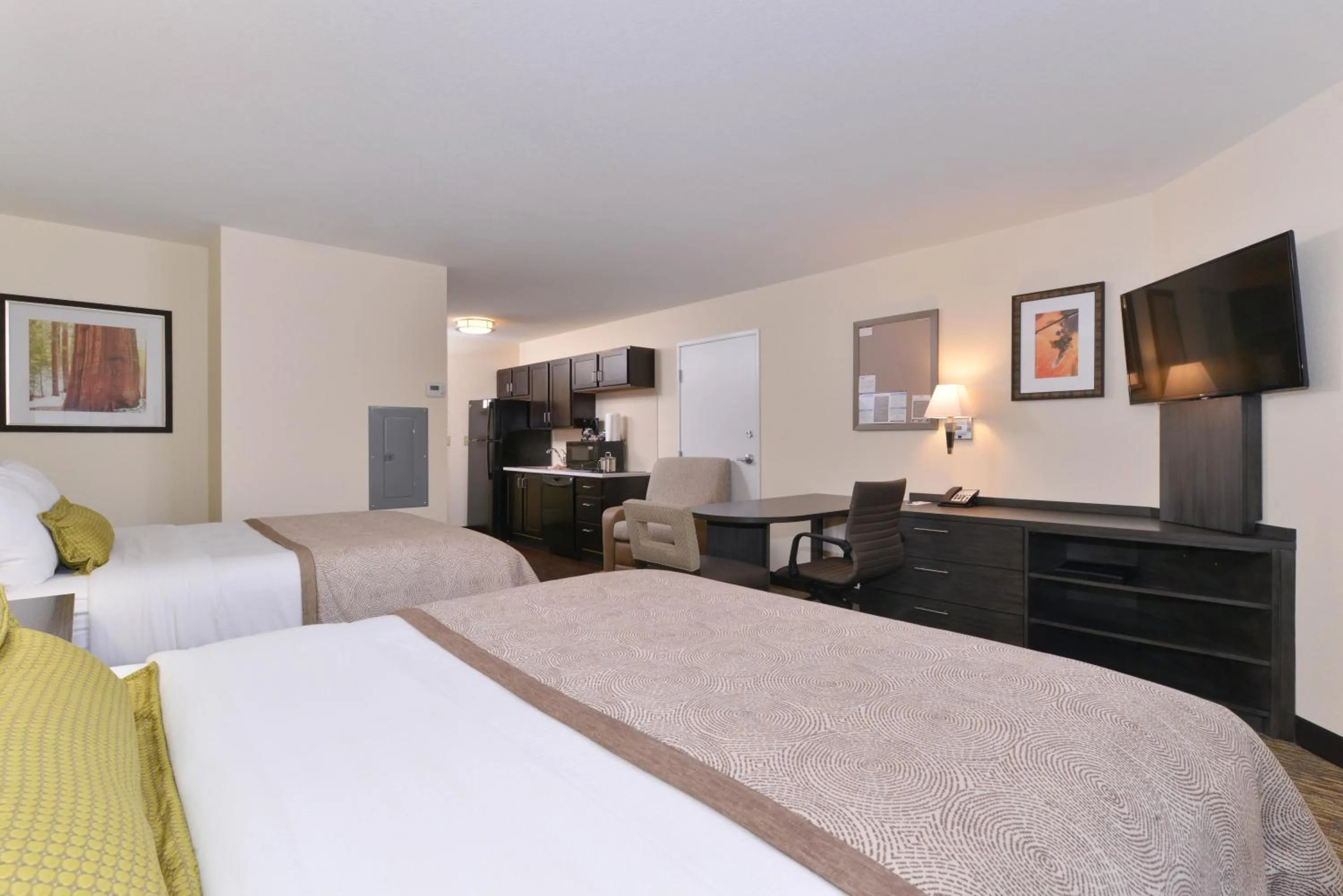 Queen Suite with Two Queen Beds in Candlewood Suites Casper by IHG