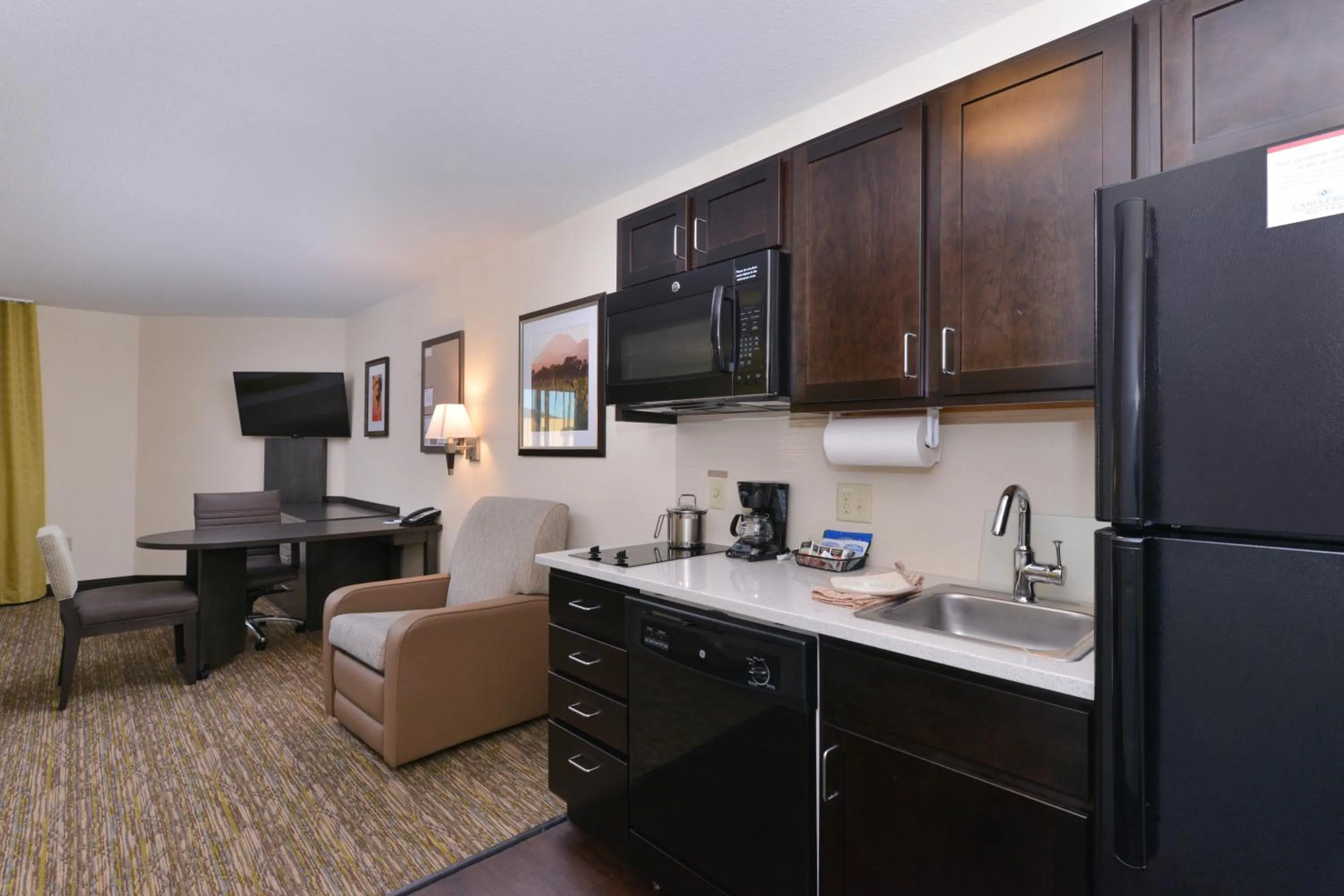 Studio Queen Suite in Candlewood Suites Casper by IHG