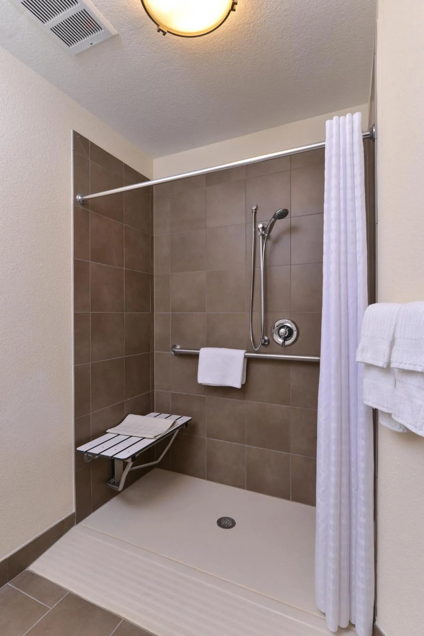 Queen Studio Suite - Disability Access Roll in Shower/ Non-Smoking in Candlewood Suites Casper by IHG