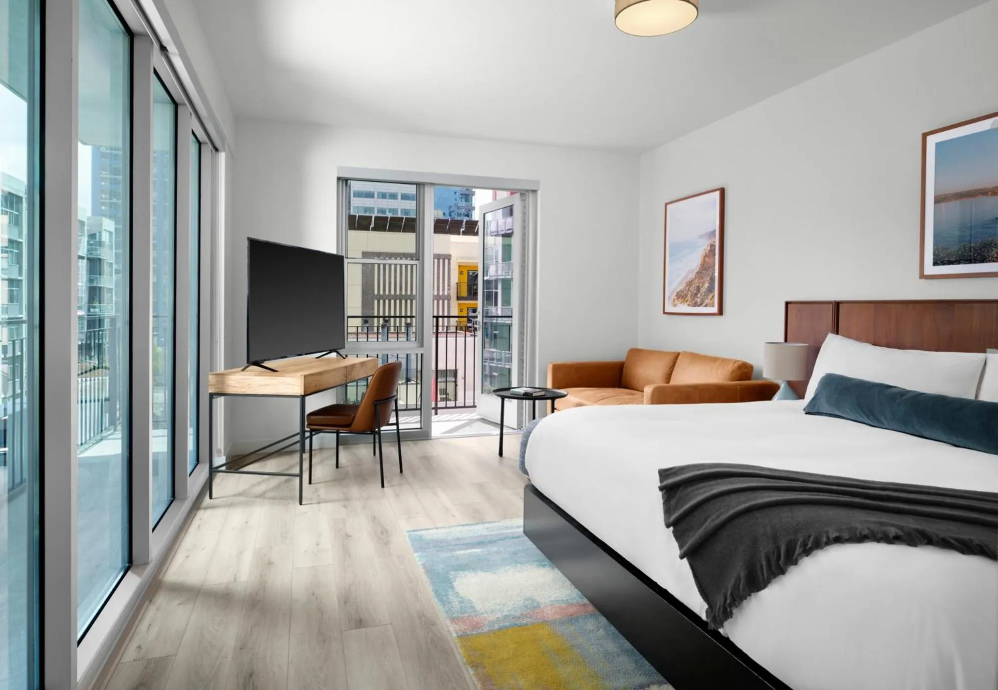 Studio with Balcony in Sentral Gaslamp Quarter