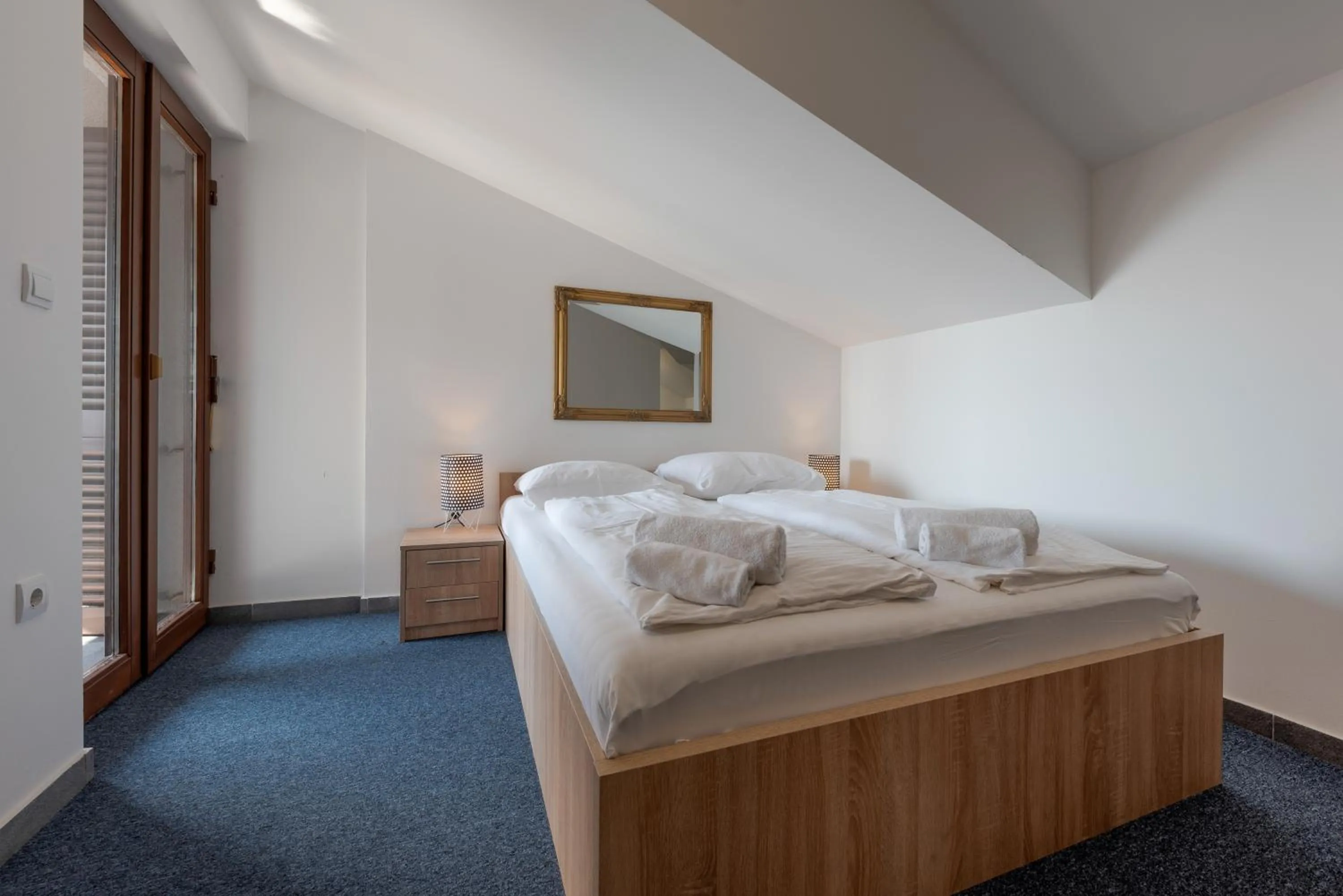 Standard Studio with Balcony and Sea View in Aparthotel Plat