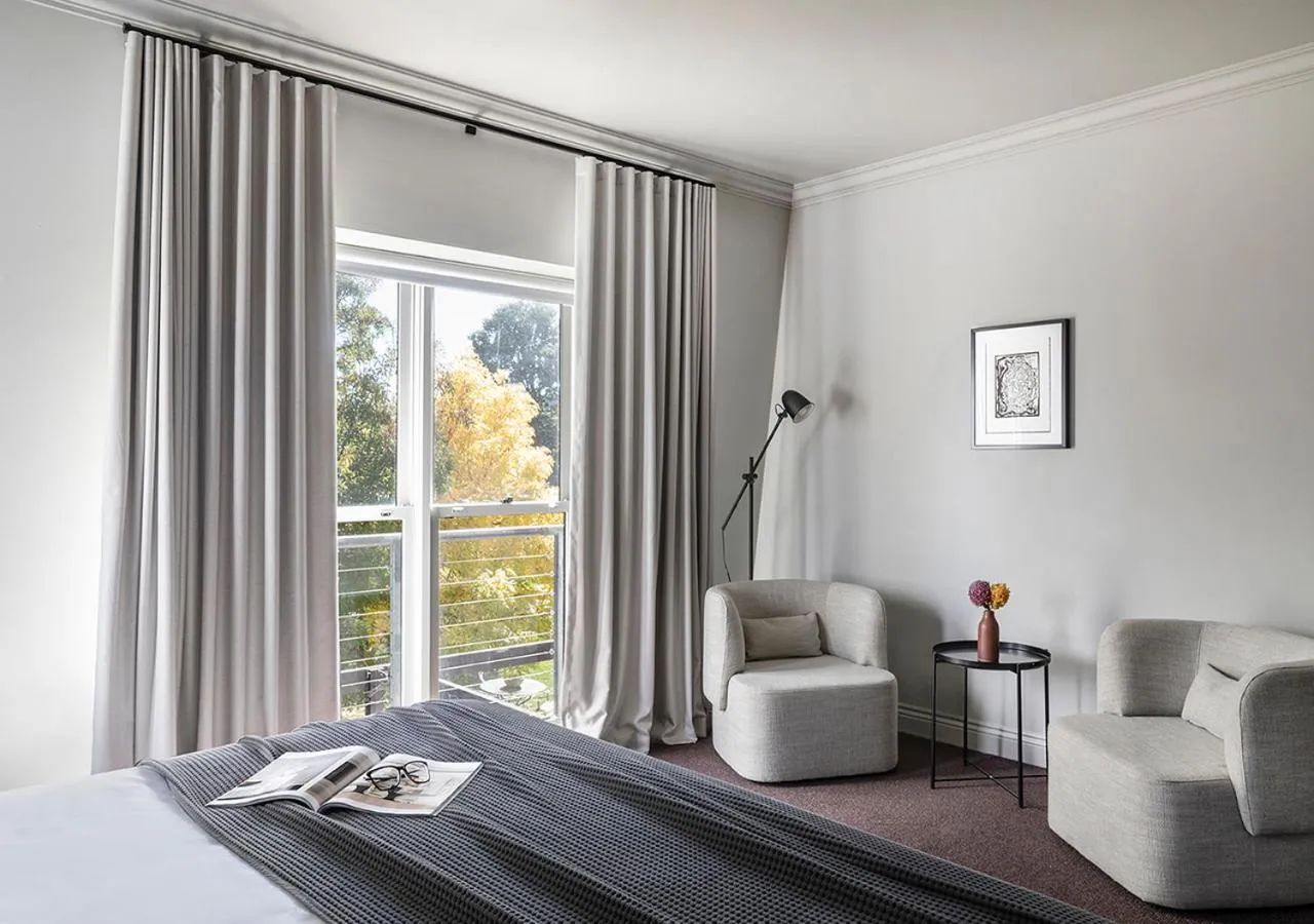 Superior Suite in Cleveland Estate