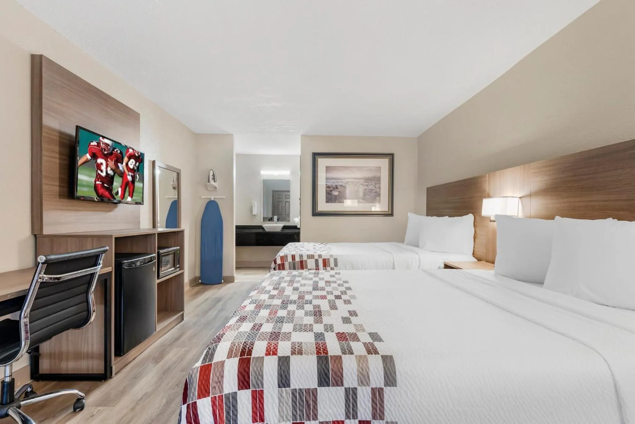 Superior Queen Room with Two Queen Beds Non-Smoking in Red Roof Inn Kissimmee, FL