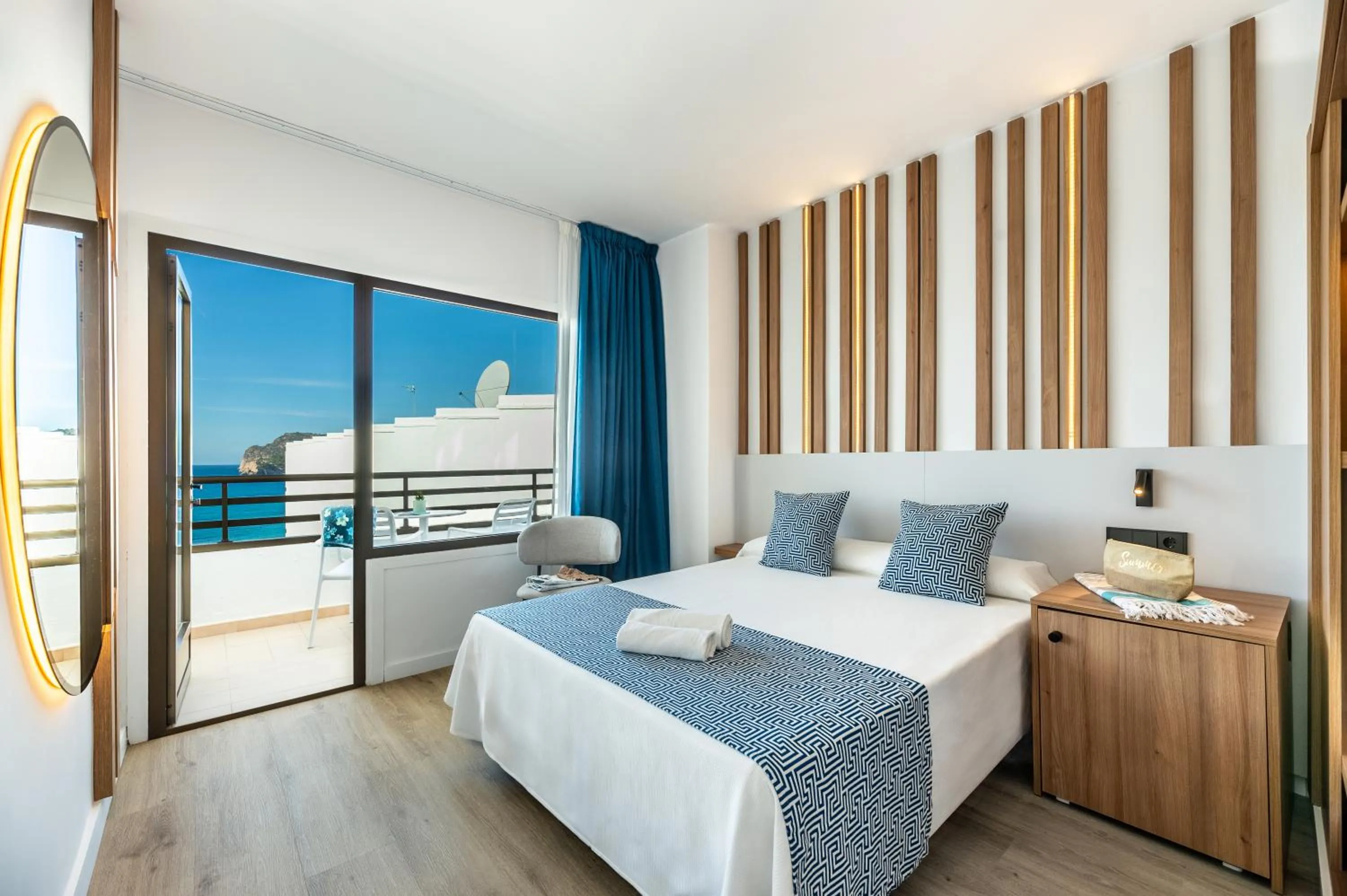 Single Room with Sea View in Hotel Vibra Beverly Playa