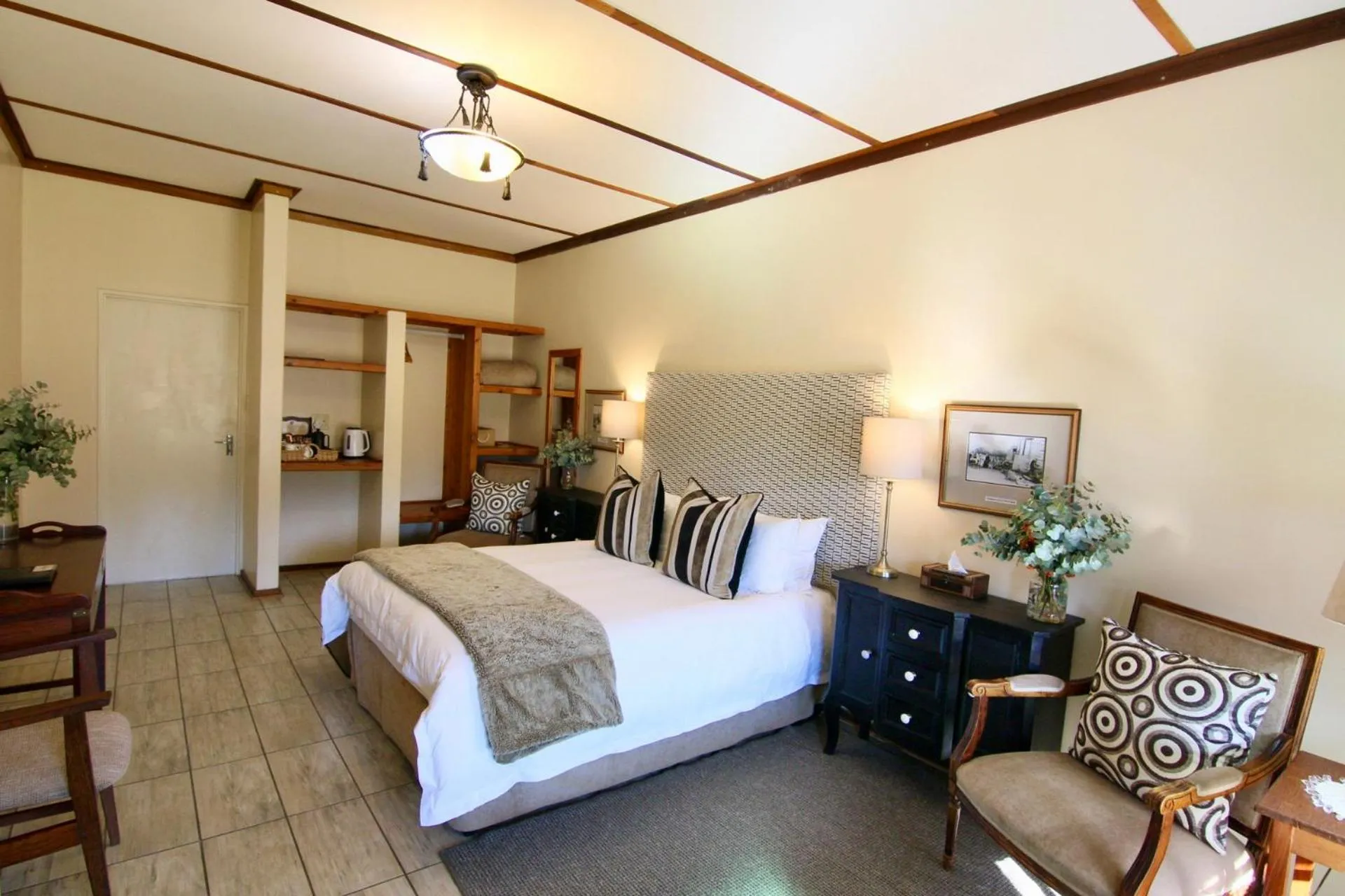 Deluxe Queen Room - single occupancy in Moolmanshoek Private Game Reserve