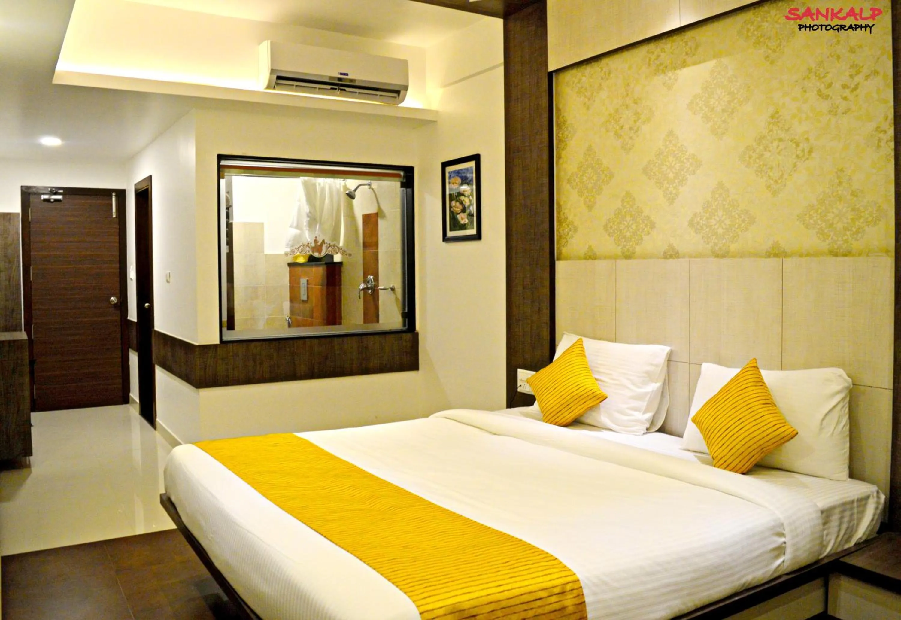 Grand Suite including Free pick up in Sepoy Grande Mysore