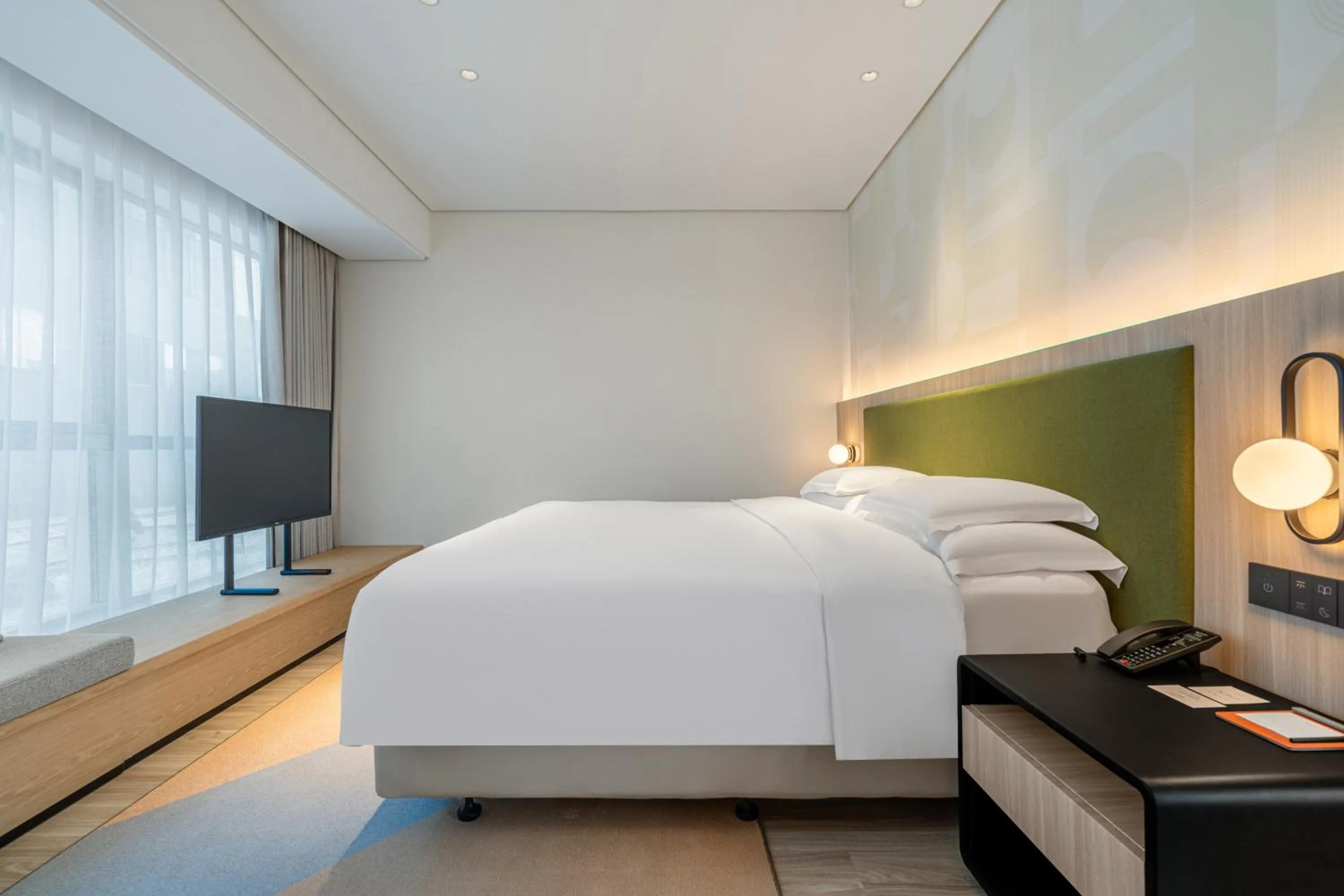 One-Bedroom Suite in EVEN Hotel Hangzhou Yintai City by IHG