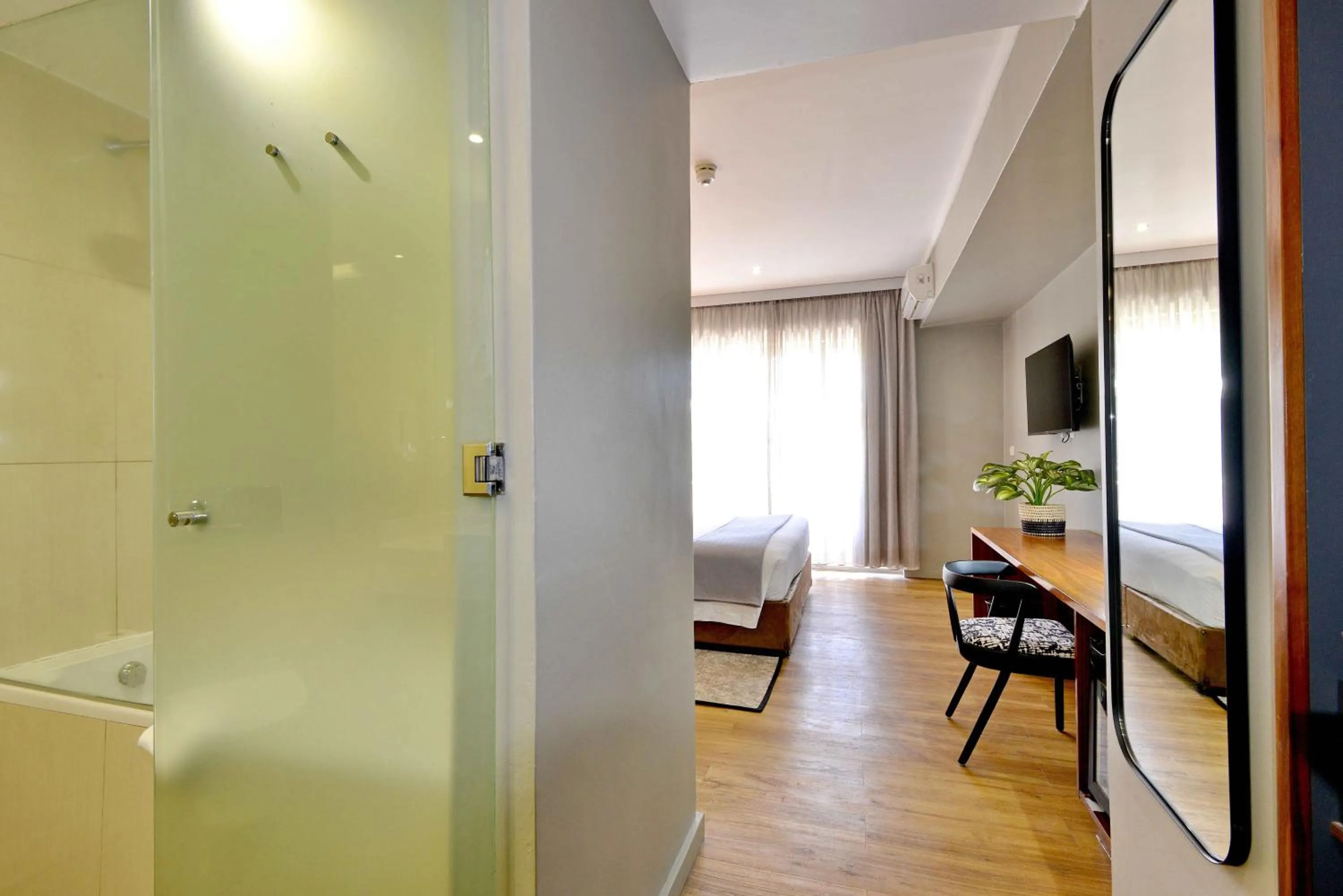 Superior Twin Room - single occupancy in Cresta Lodge Harare