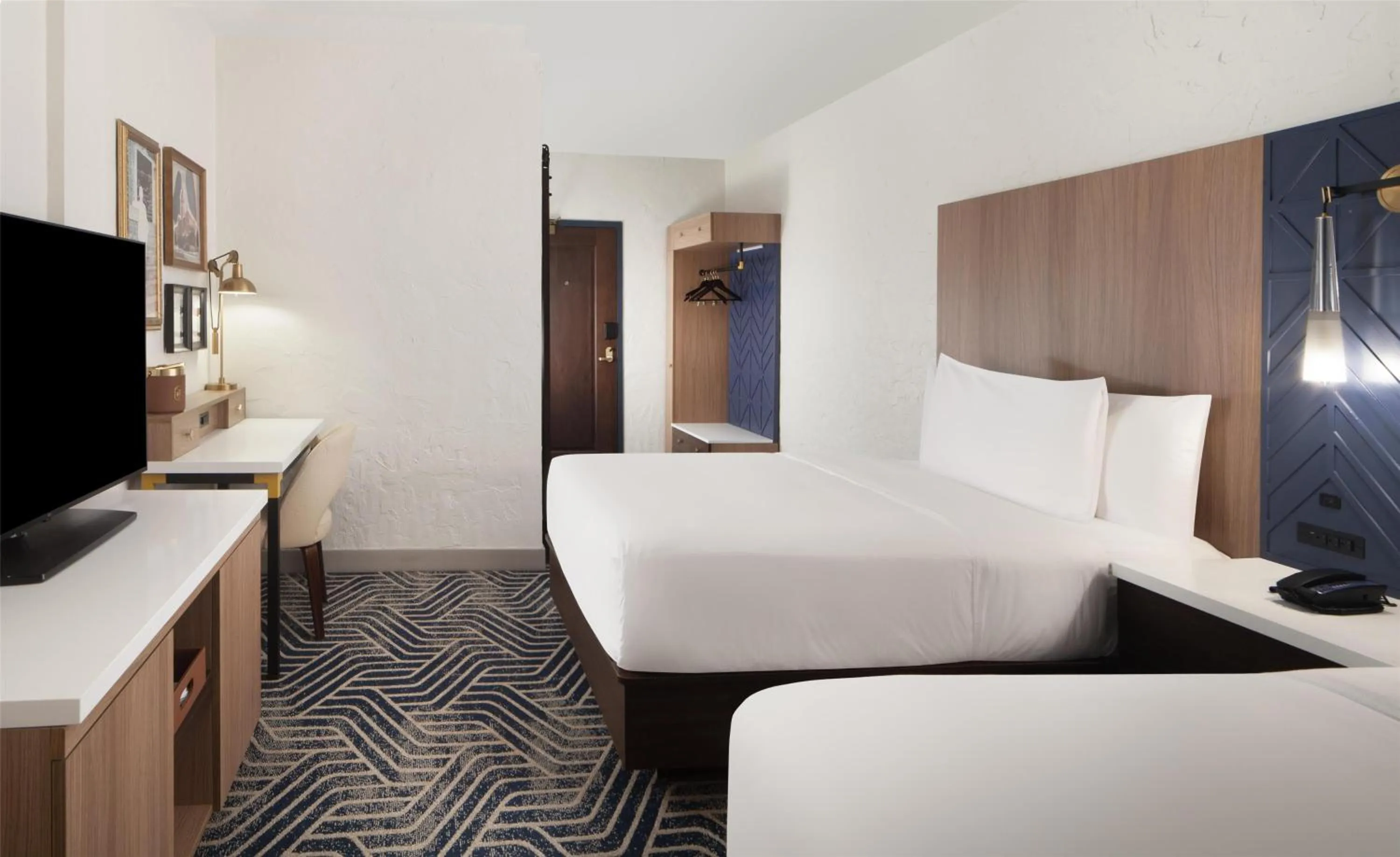 Queen Studio Suite with Two Queen Beds in Hotel Royer Urbana Champaign, Tapestry Collection by Hilton