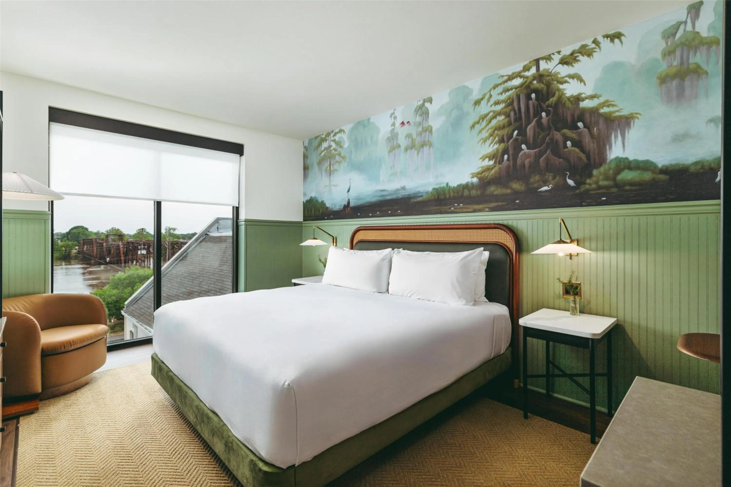 King Room with River View in The Hotel Monroe, Tapestry Collection By Hilton