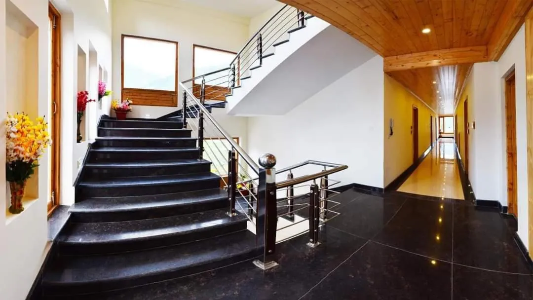 Azure Chandertal Regency Hotel And Spa