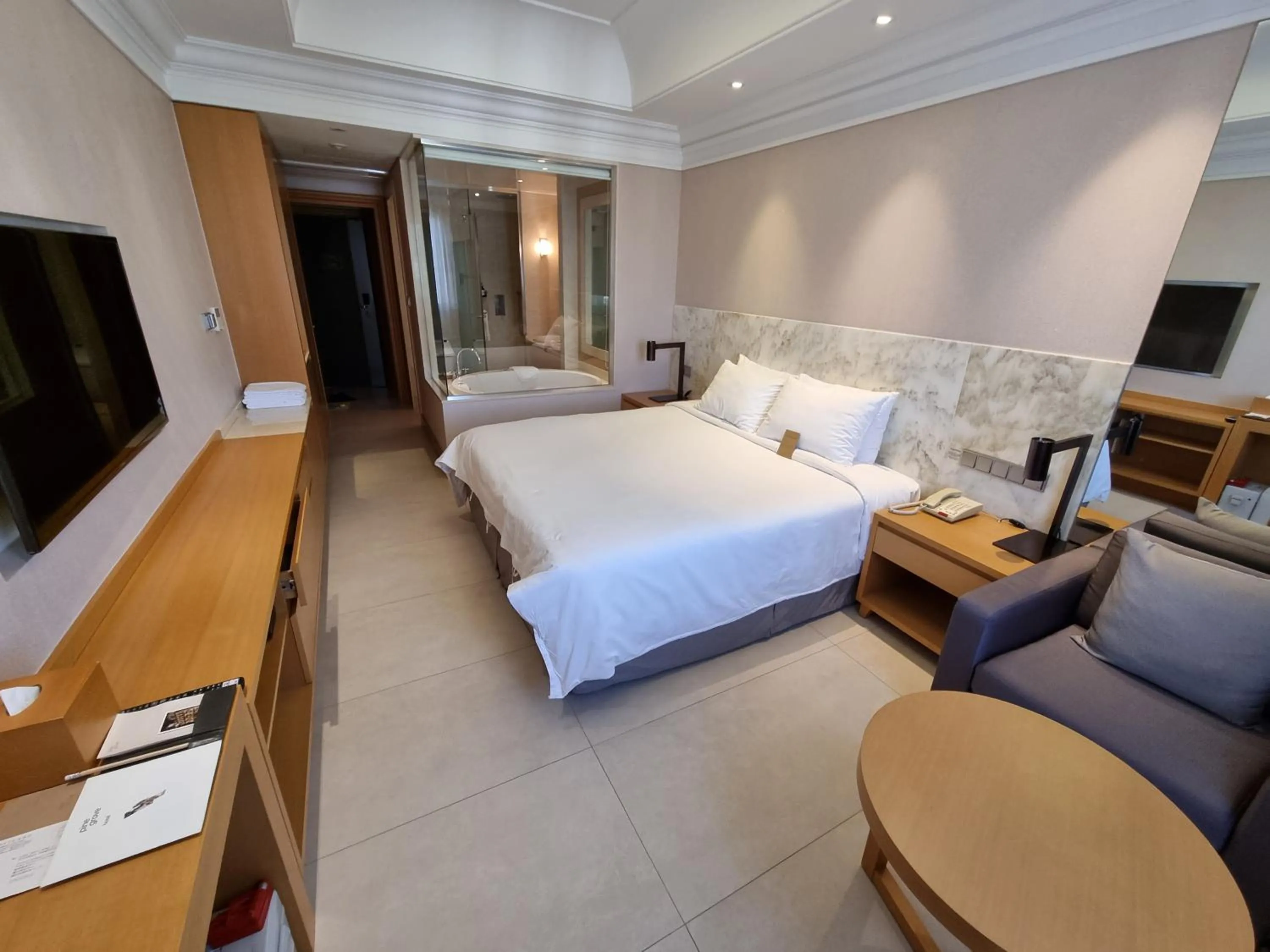 Superior Double Room in Pinegrove Hotel