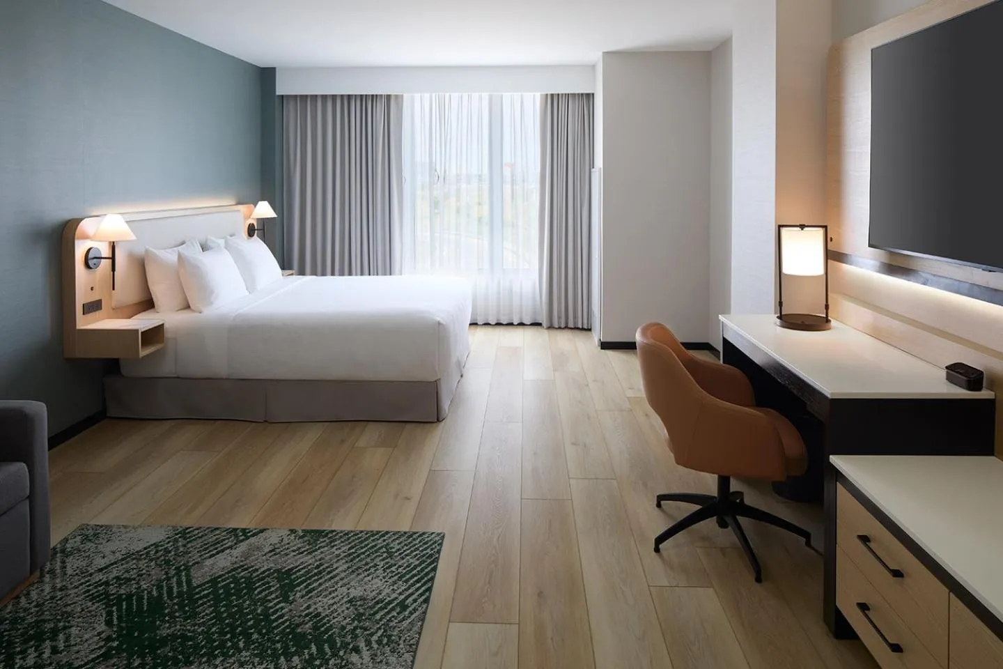 Specialty King Room with Sofa Bed and Tub - Disability Access in Hyatt Place Montreal Airport