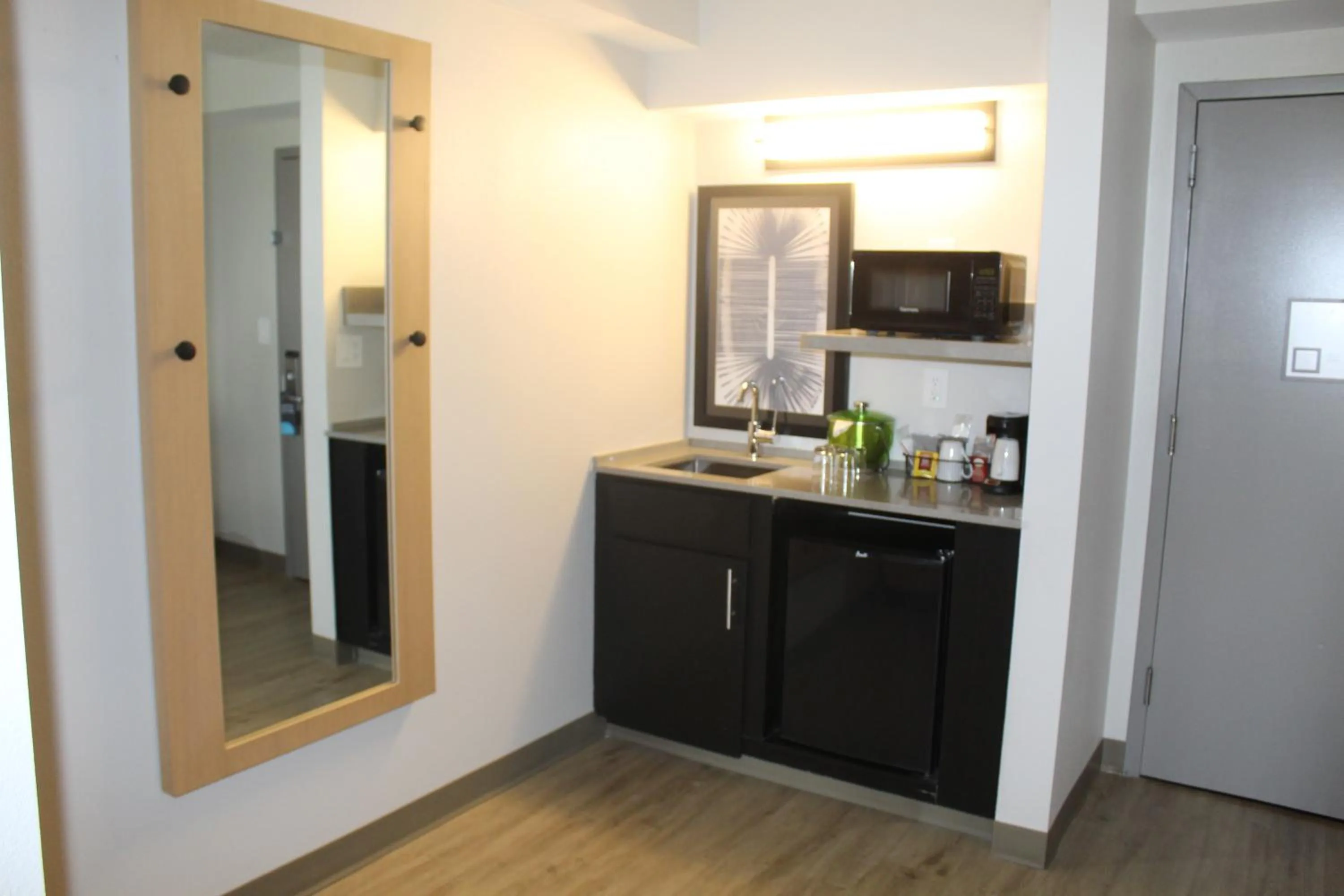Double Room with Two Double Beds and Sofa Bed in Hyatt Place Baltimore/BWI Airport