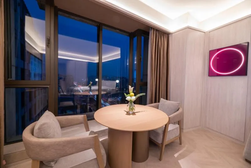 Deluxe Room in Shanghai Changfeng Business District Orange Crystal Hotel