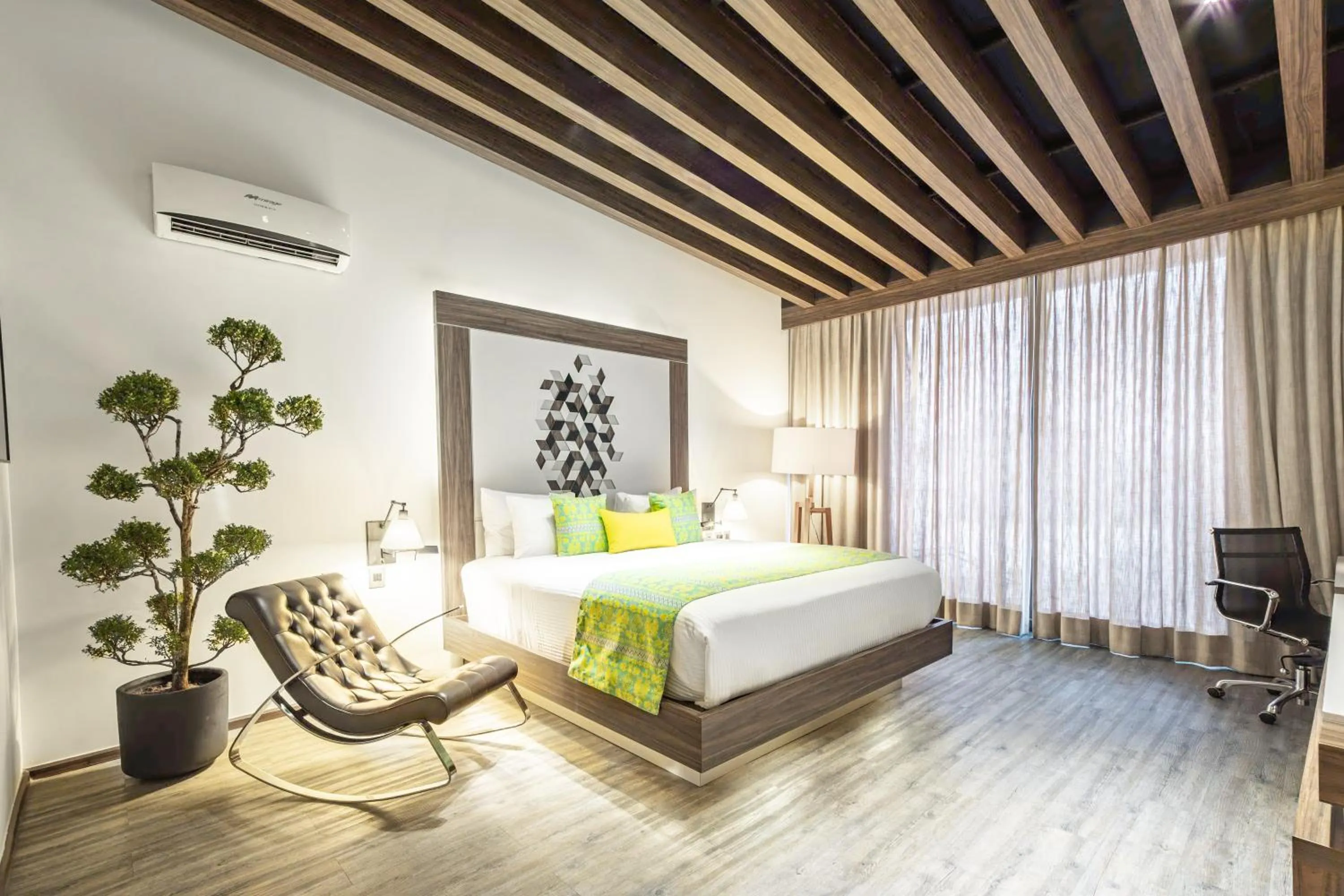 Deluxe Suite in Flow Condesa - Adults Only