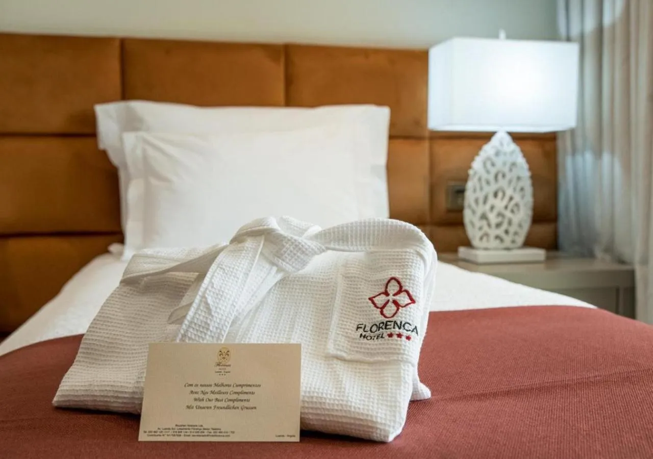 One-Bedroom Suite in Hotel Florença