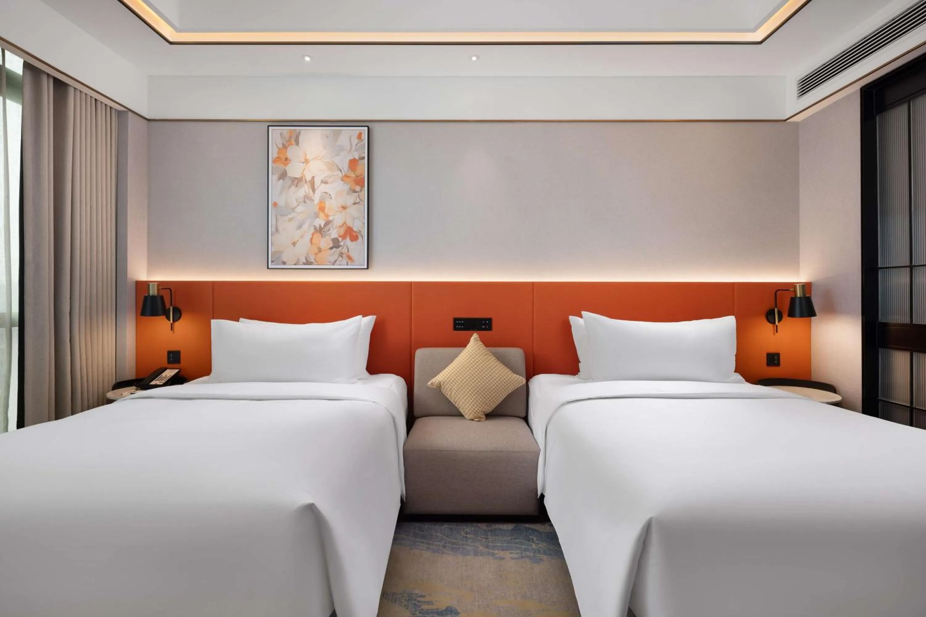 Superior Twin Room in Hilton Garden Inn Leshan Shizhong