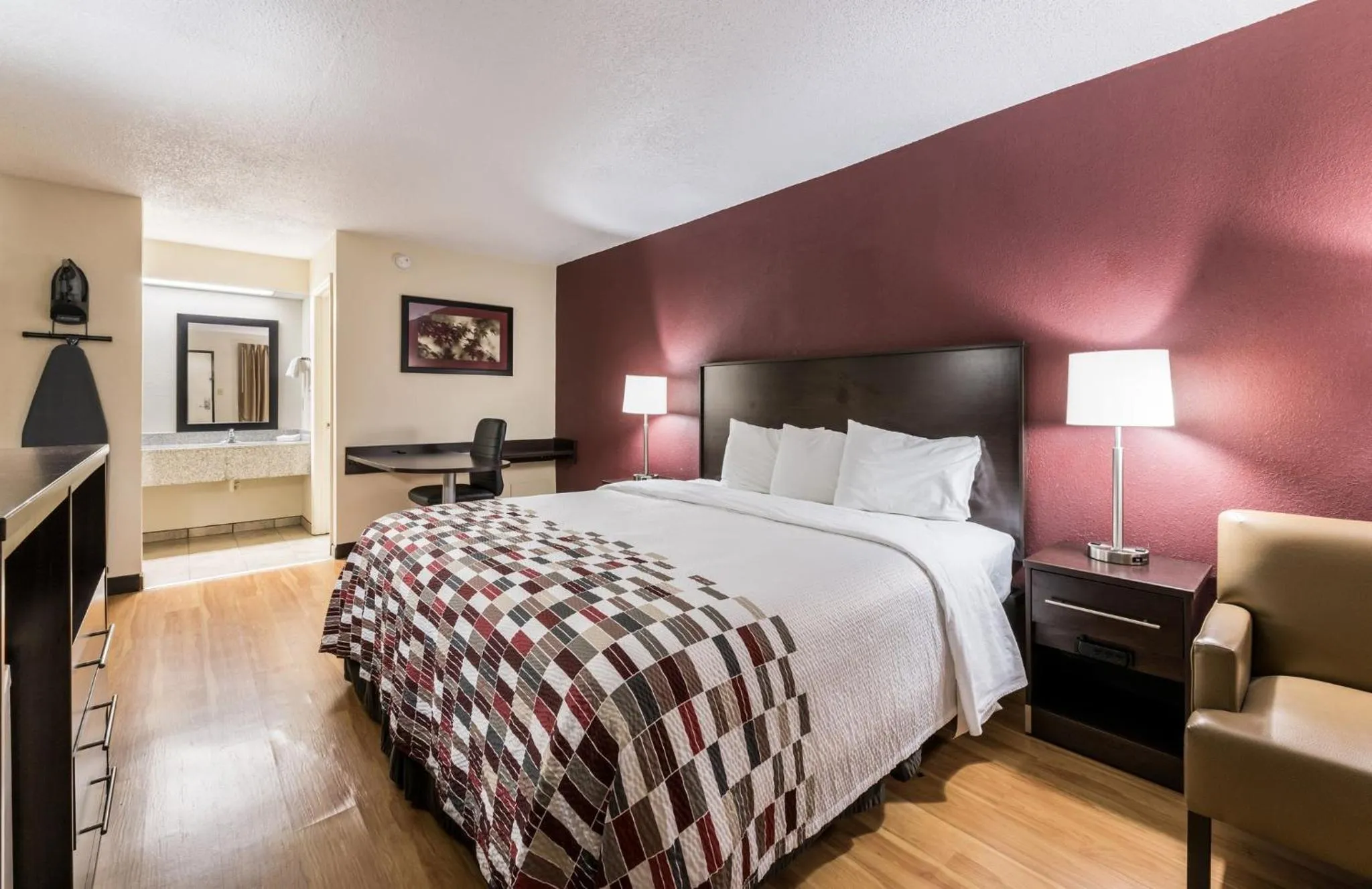 Deluxe Double Room with One Double Bed - Non-Smoking in Red Roof Inn Indianapolis - Castleton