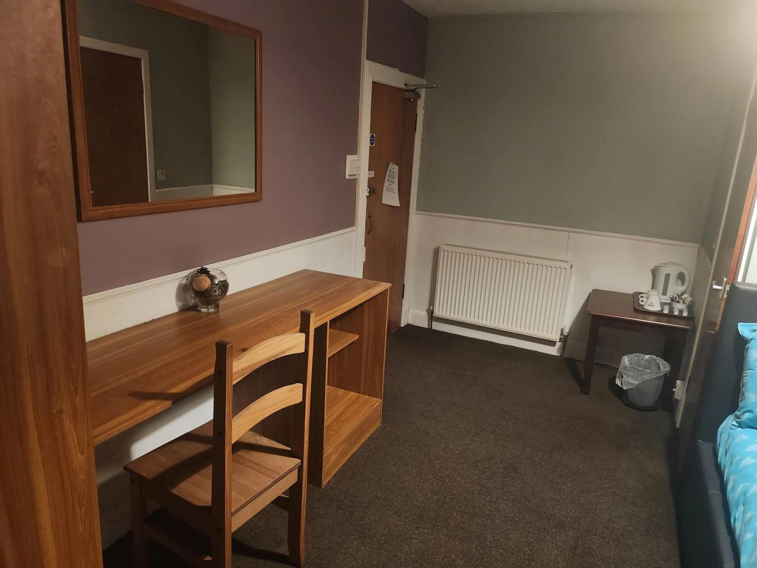 Double Room with Private Bathroom in LSO Guest House