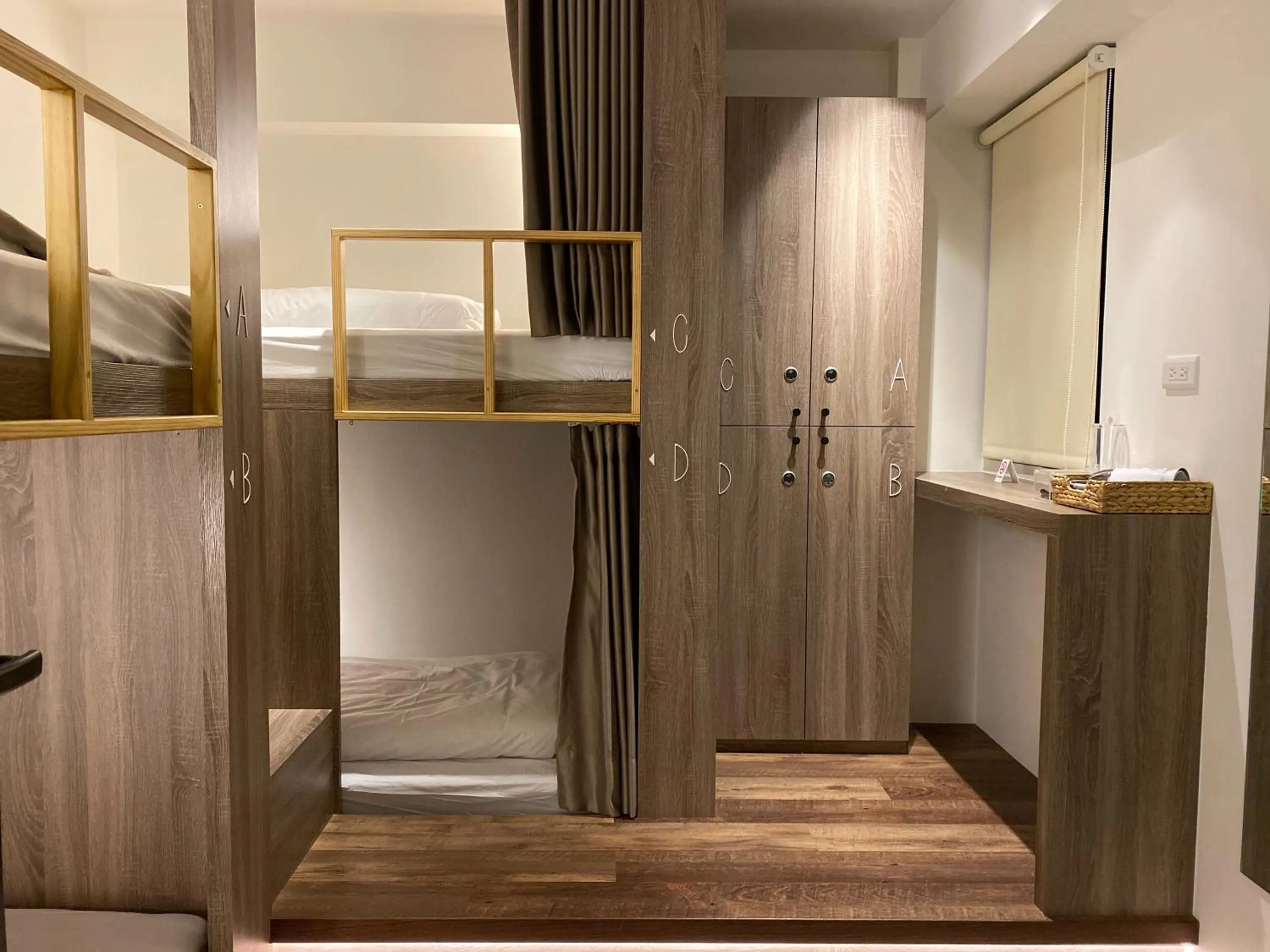 Bed in 4-Bed Female Dormitory Room with Private Bathroom in We Come Hostel