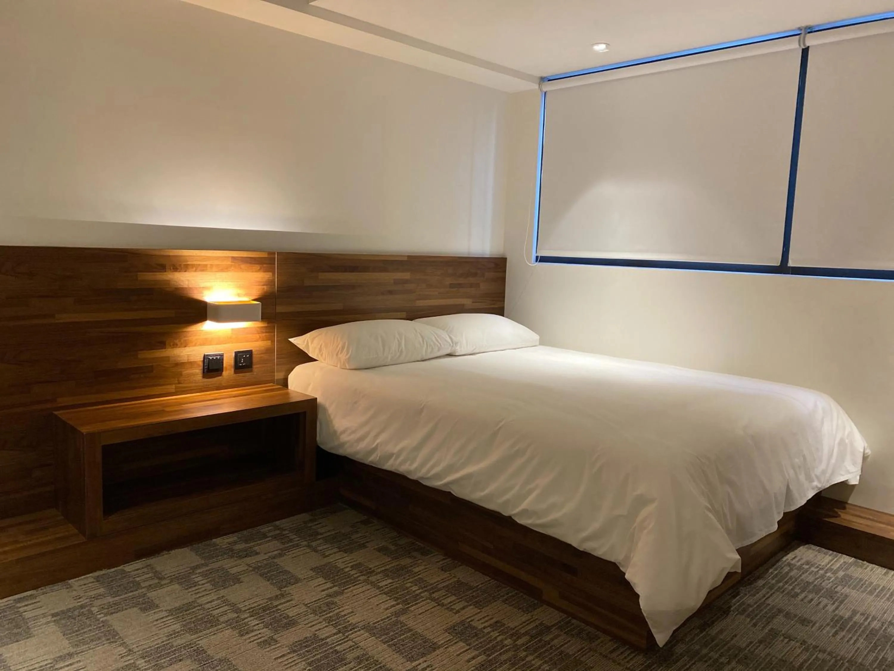 Deluxe Double Room with Shower in We Come Hostel