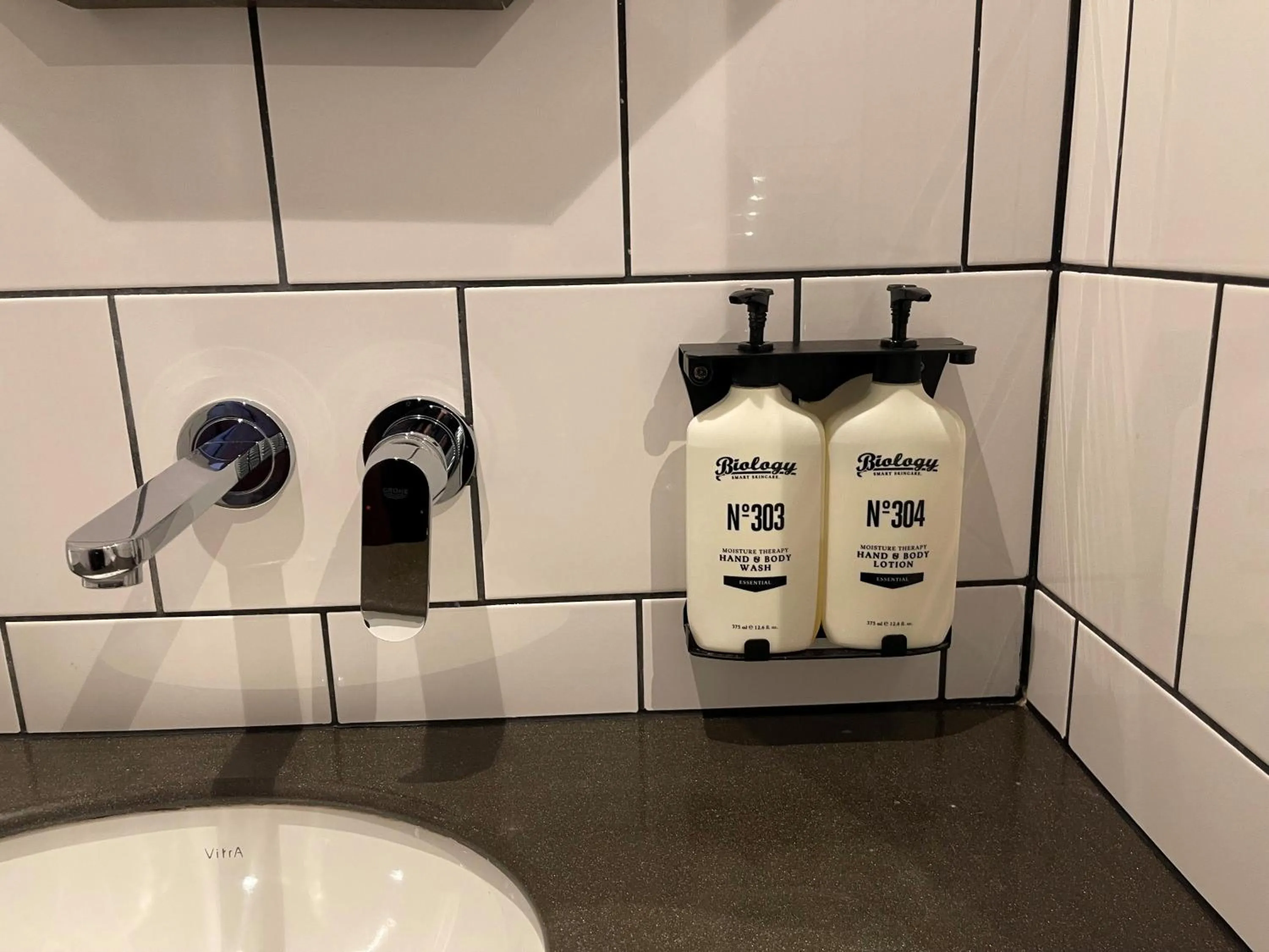 Standard King Room - Accessible in Hotel Indigo York by IHG