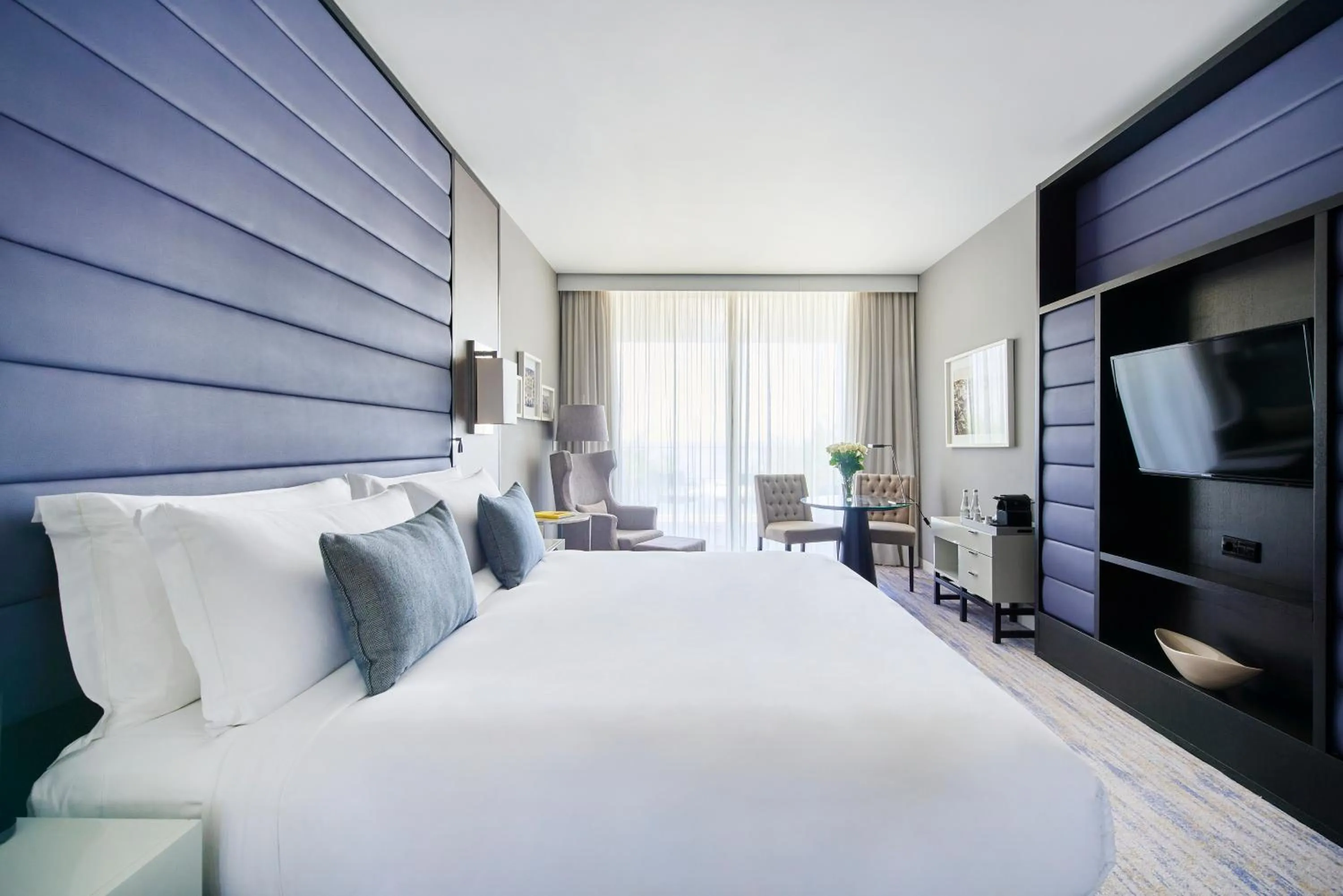 Classic King Room with Ocean View in InterContinental Cascais-Estoril by IHG