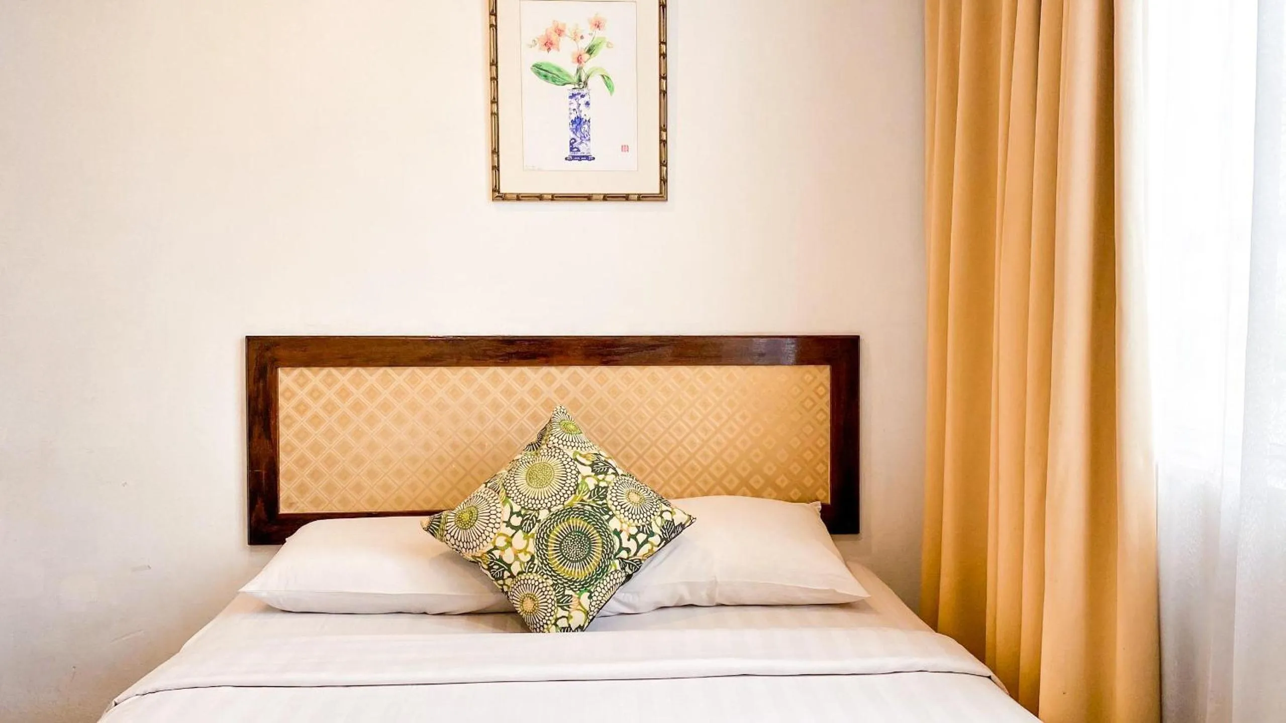 Superior Queen Room (With Window) in Queenspark Lovita Hotel