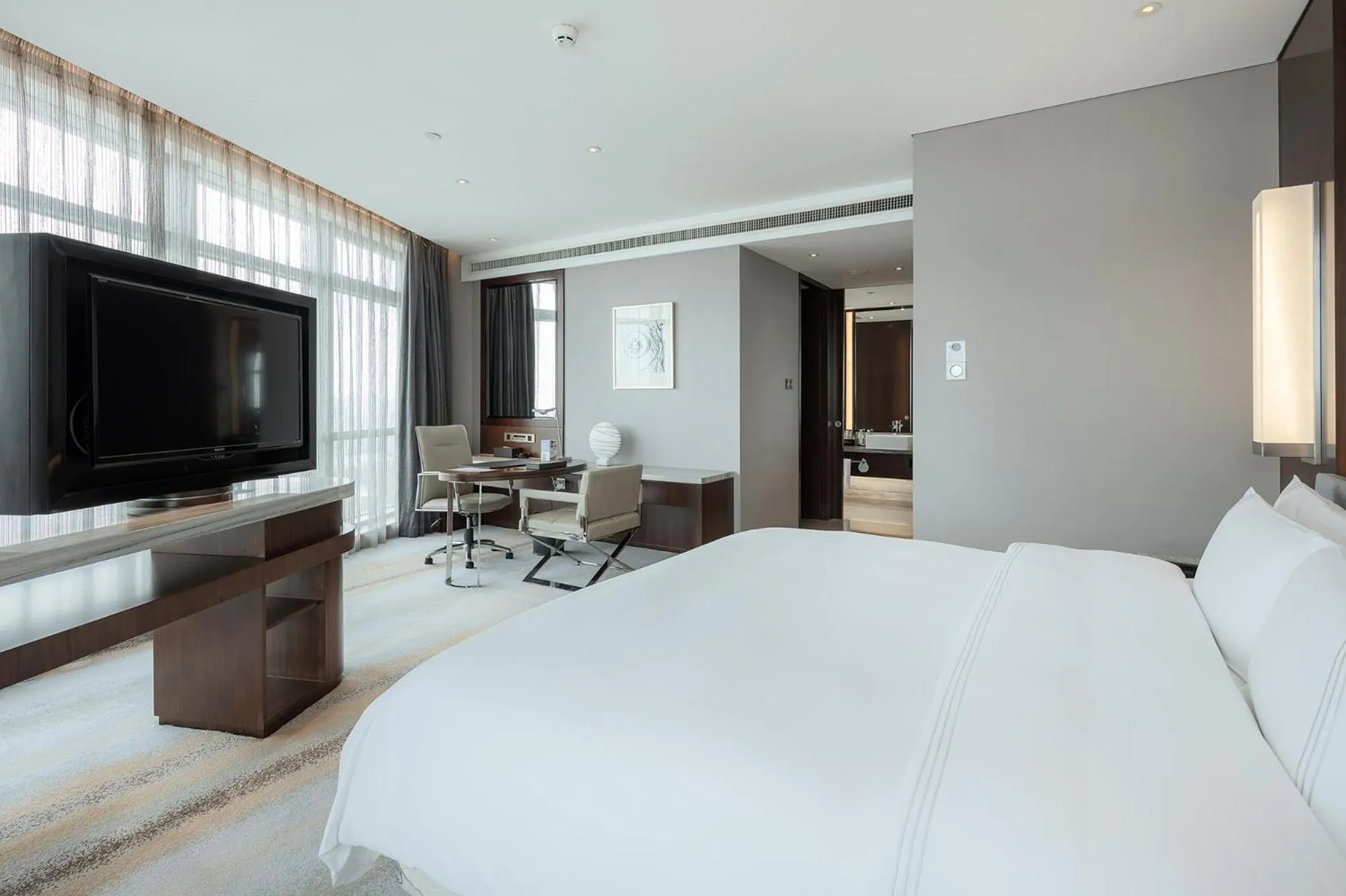 Corner Deluxe Room in Hotel Nikko Suzhou