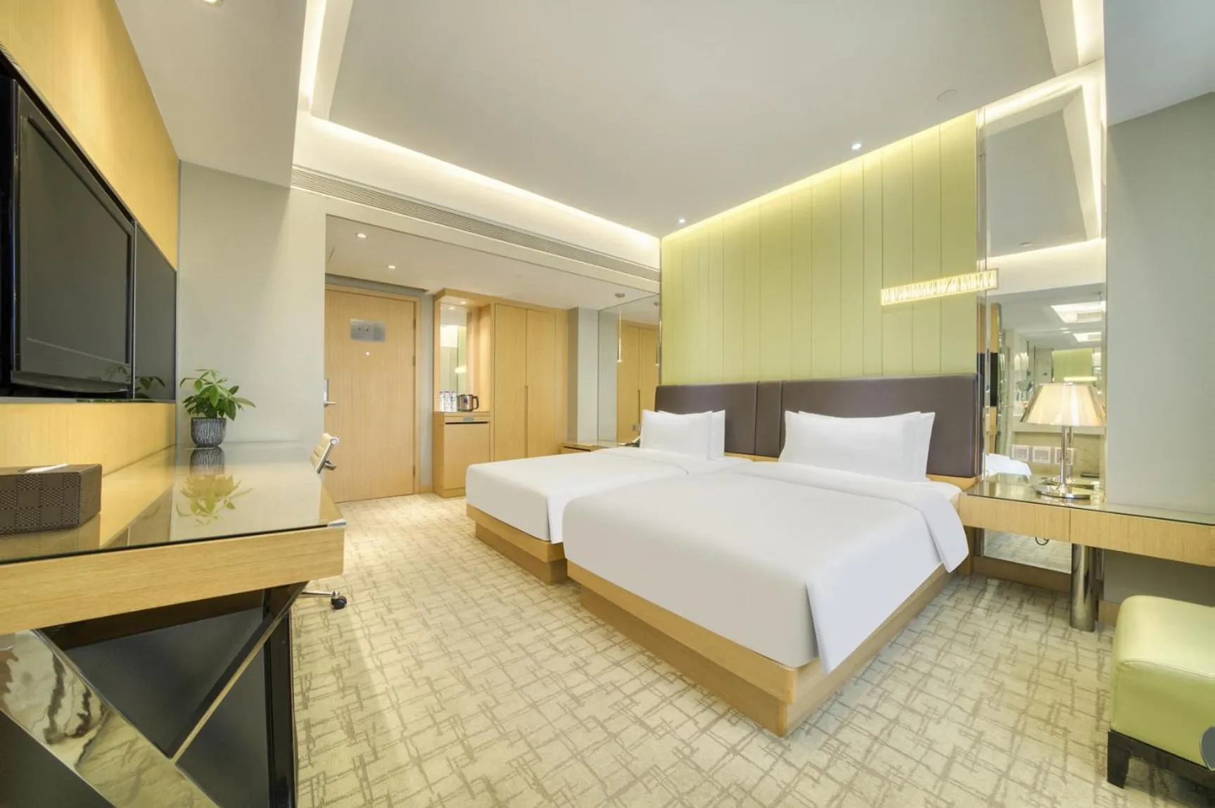 Deluxe Twin Room in Hangzhou Tower Hotel