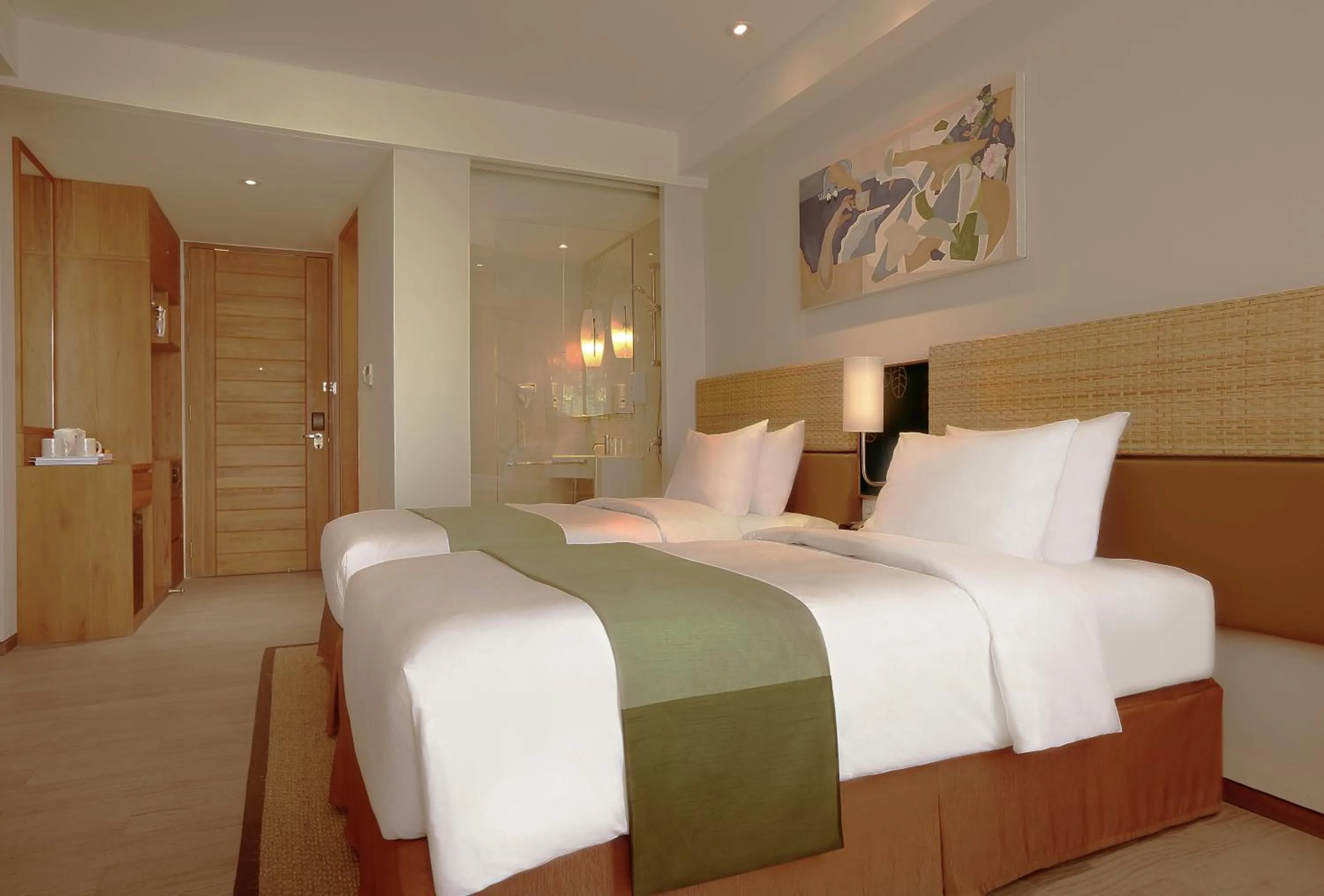 Deluxe Twin Room in Diamond Hotel Kuta Bali